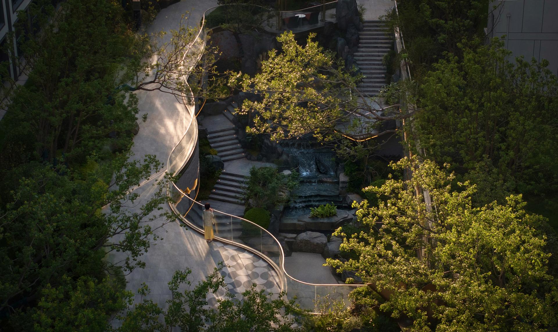 London Design Awards Winner - Luohe Hongcheng · Jiu Pu