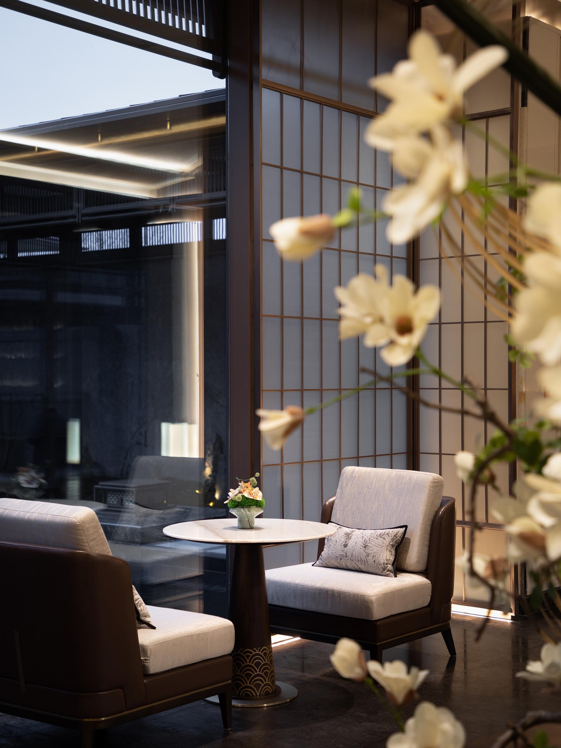 London Design Awards Winner - Tonglu Hills Villa