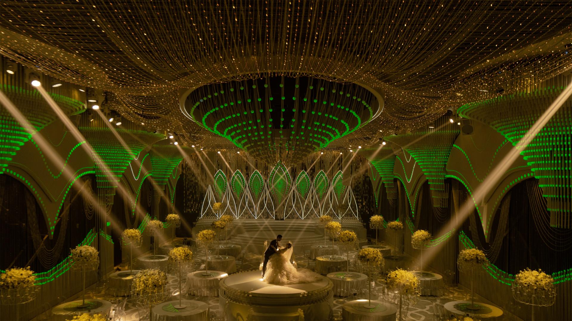 London Design Awards Winner - Dubai in the Milky Way