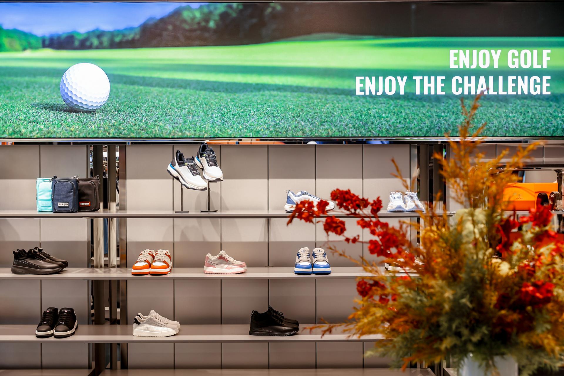 London Design Awards Winner - BIEMLOFEN Global Pioneer Flagship Store