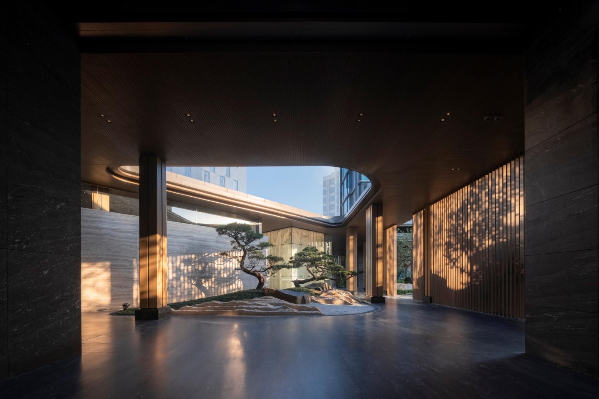 London Design Awards Winner - THE APEX