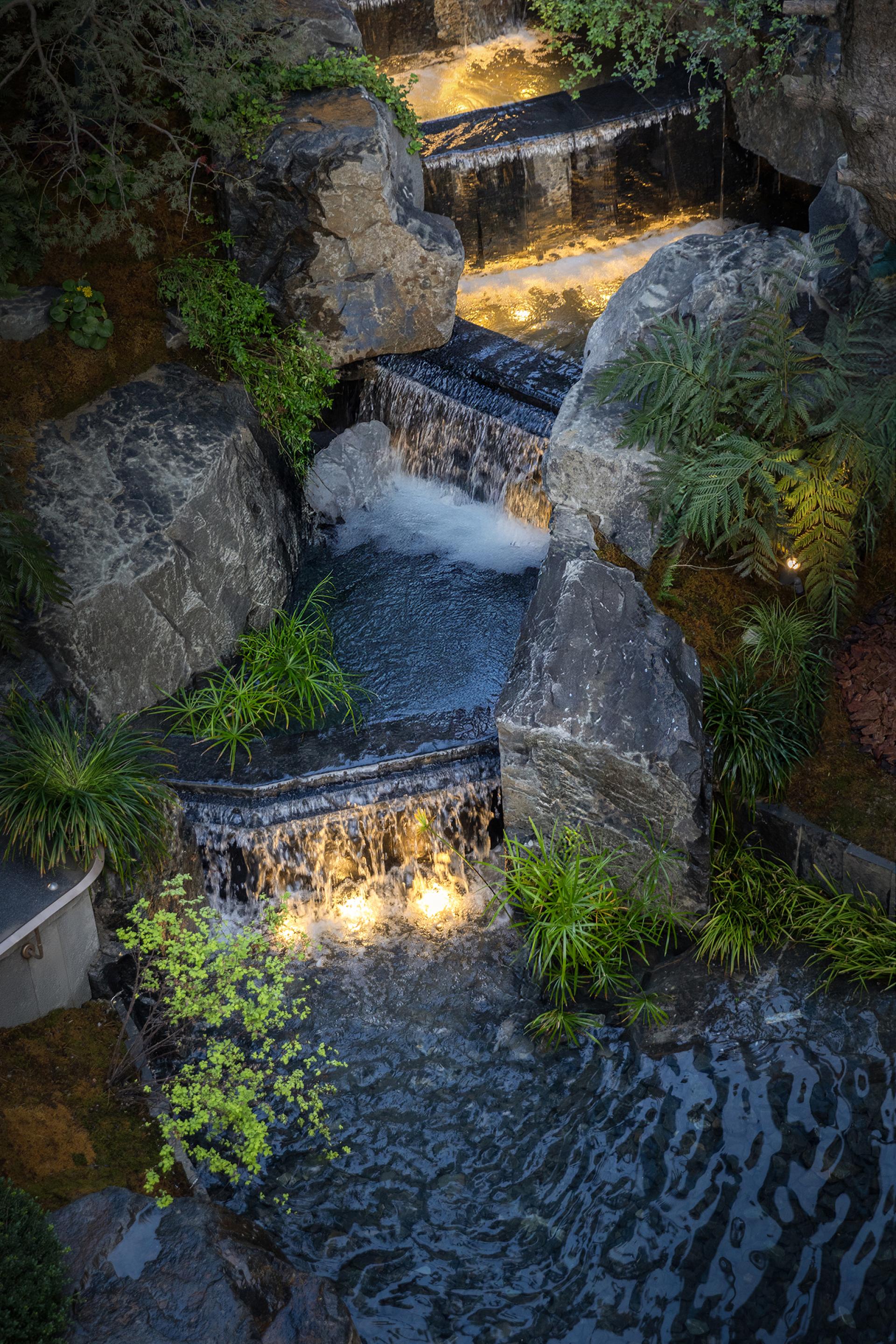 London Design Awards Winner - Landscape Design of Greentown Jiaxing Phoenix Villa