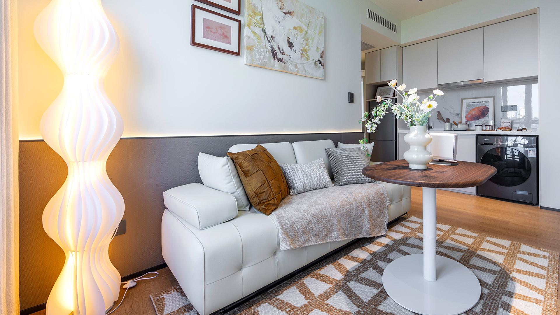London Design Awards Winner - Yangpu Jianfa Xinghui Apartment Renovation Project