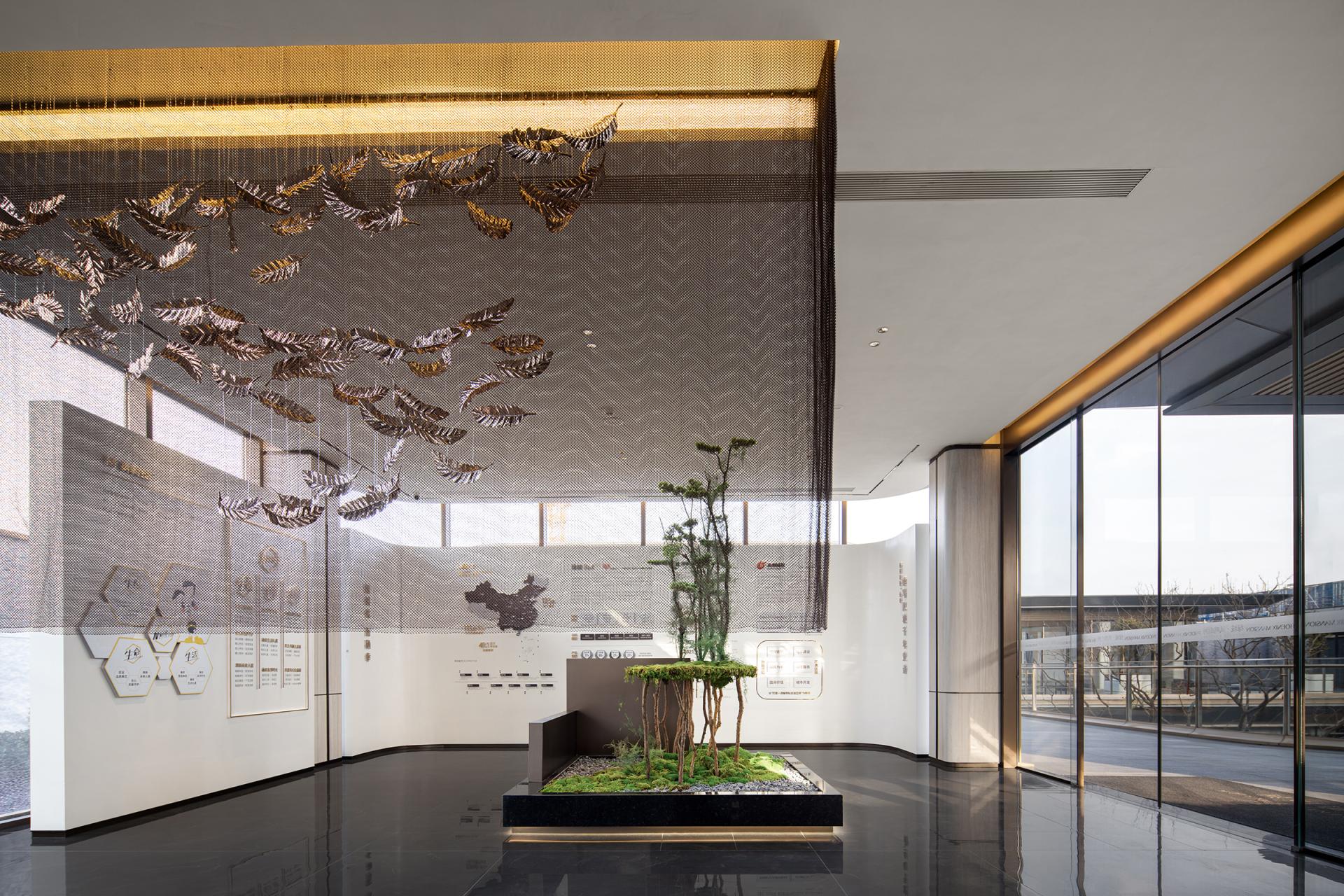 London Design Awards Winner - PHOENIX CLUB