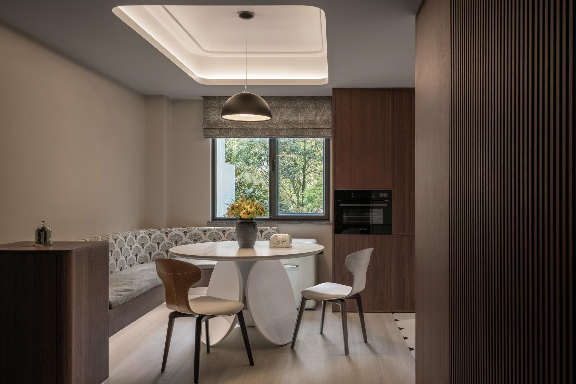 London Design Awards Winner - Nanjing Renheng Cuizhu Garden Private Residence