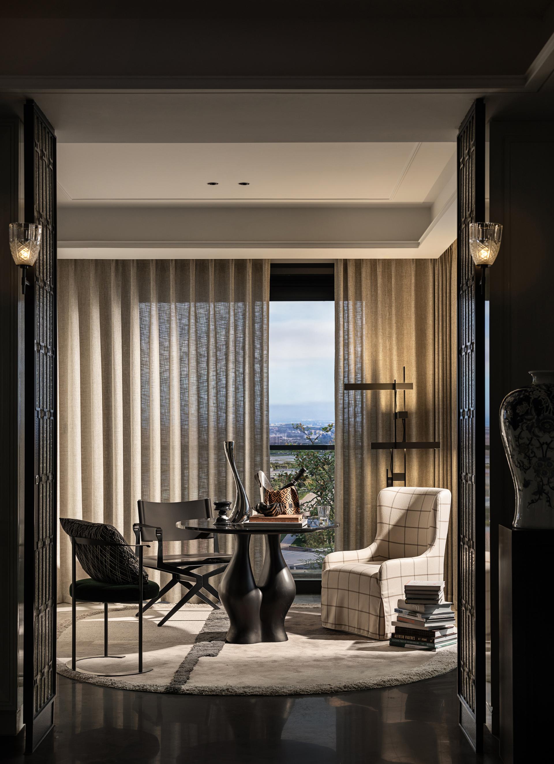 London Design Awards Winner - Crest Residence