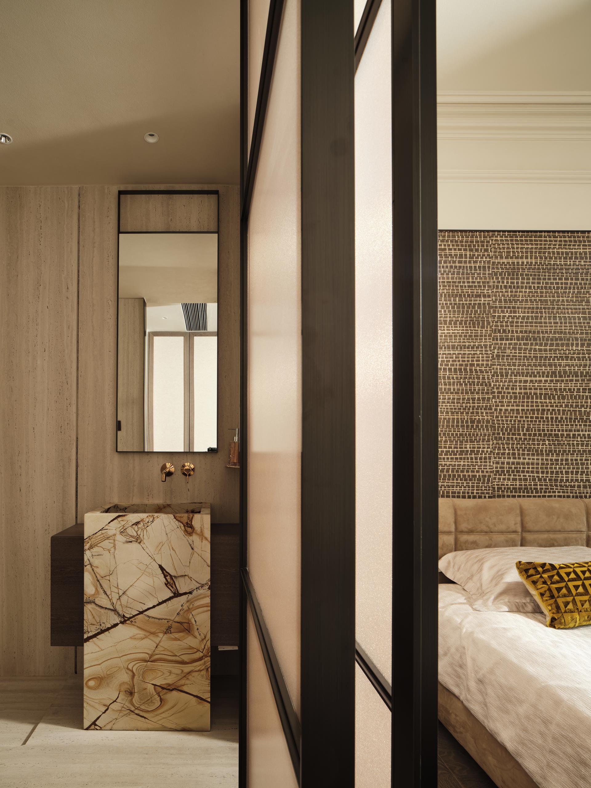 London Design Awards Winner - Mount Blue Private Residence