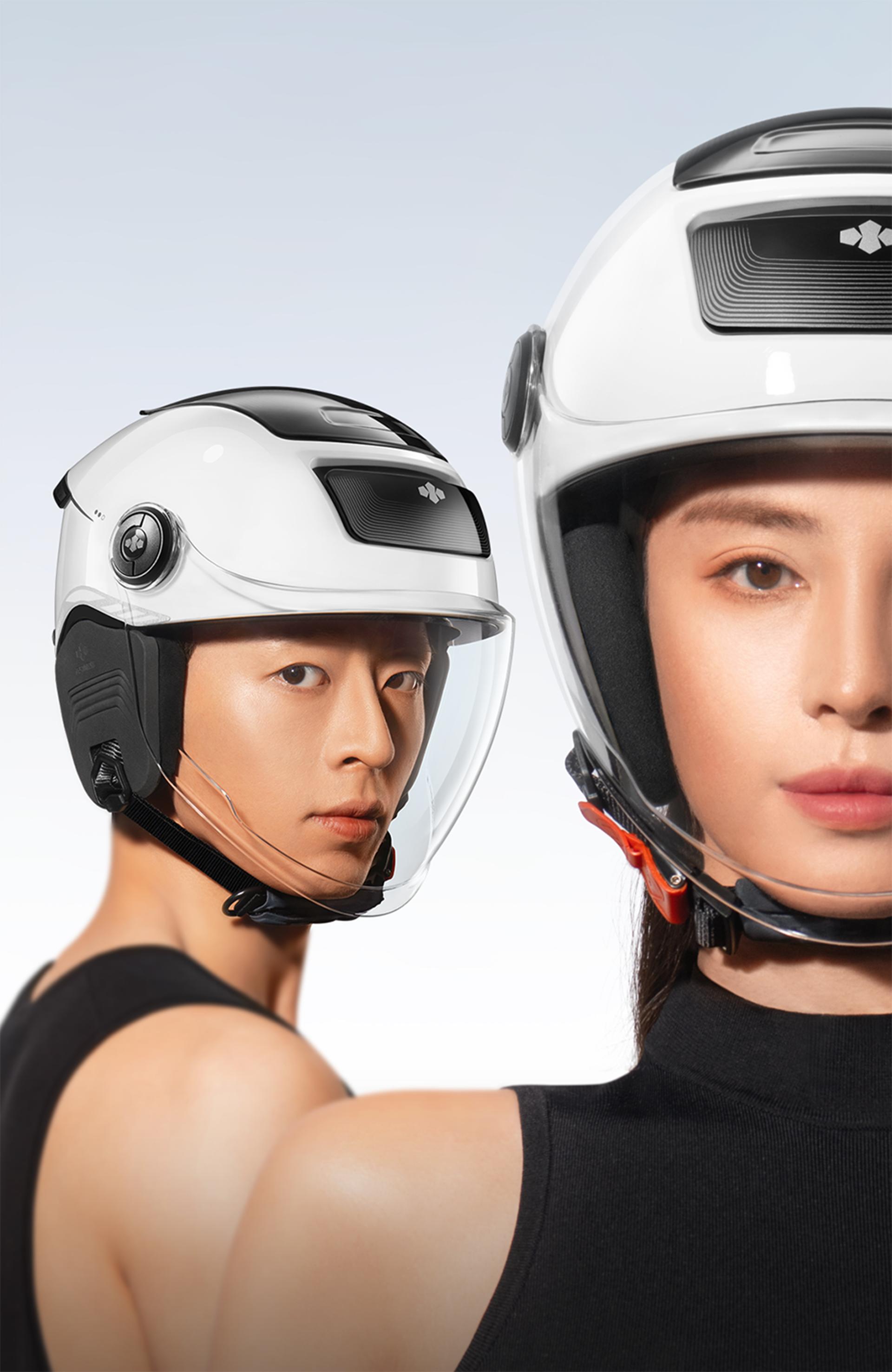 London Design Awards Winner - Bibee Ventix 2 Helmet