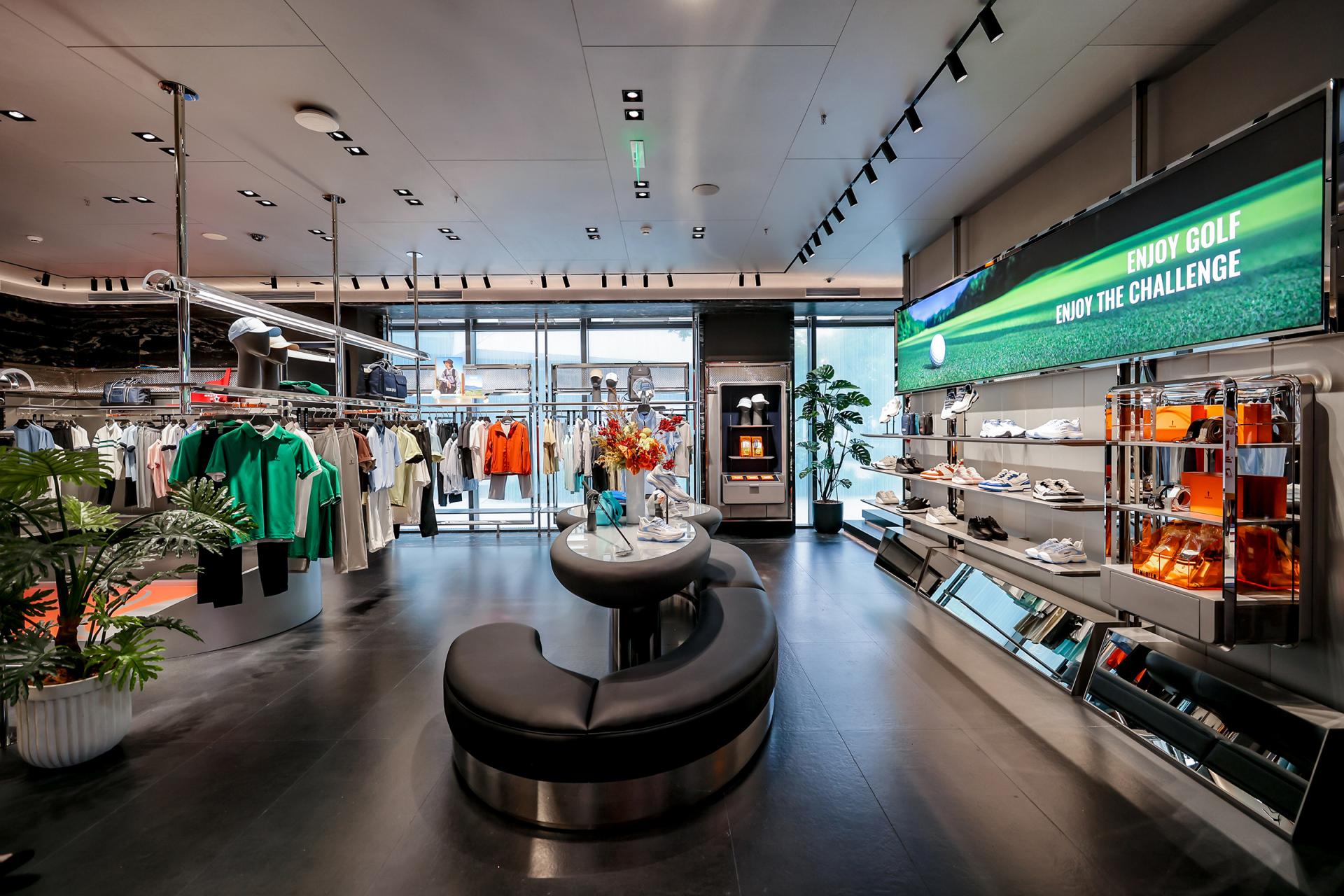 London Design Awards Winner - BIEMLOFEN Global Pioneer Flagship Store