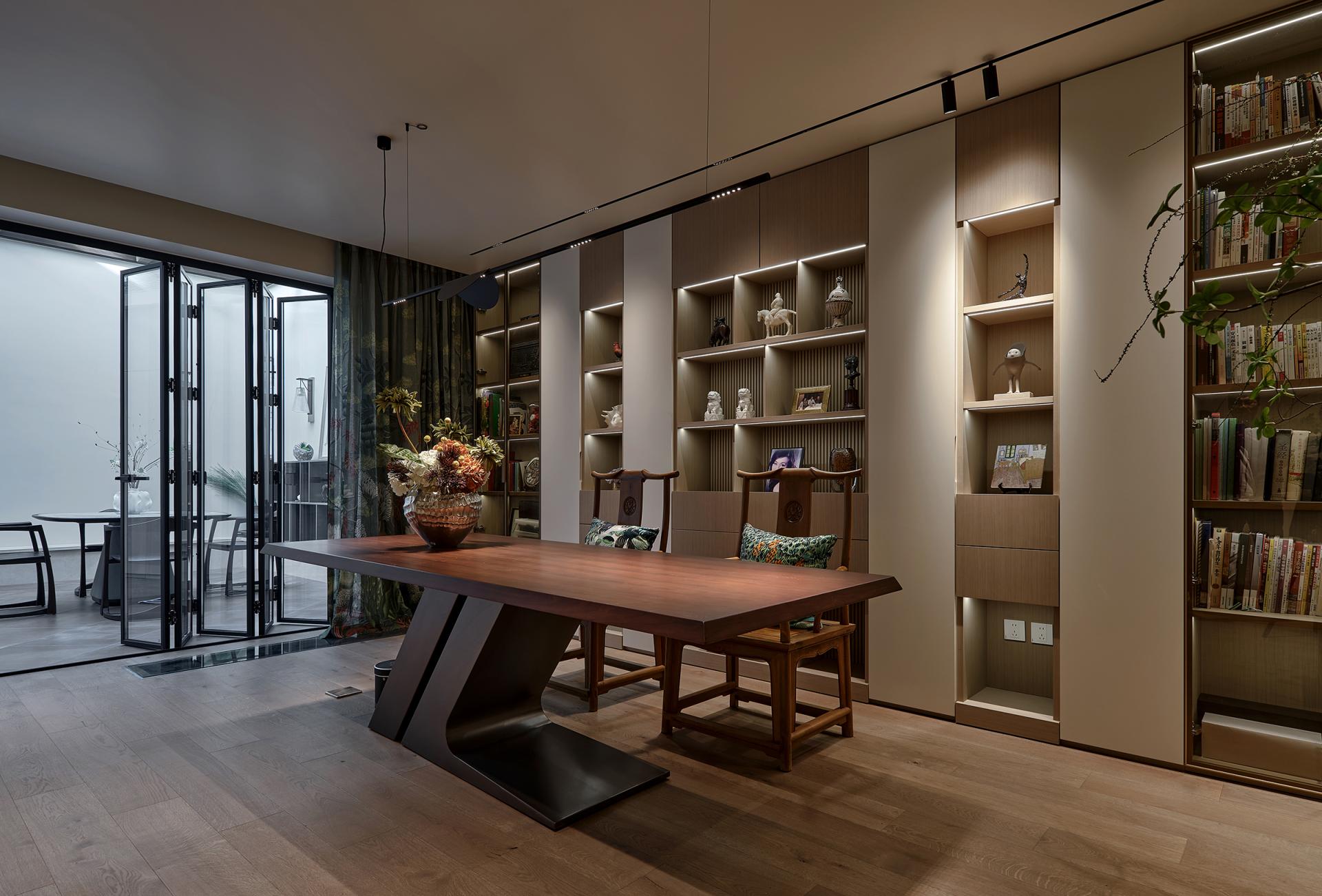 London Design Awards Winner - One Majesty