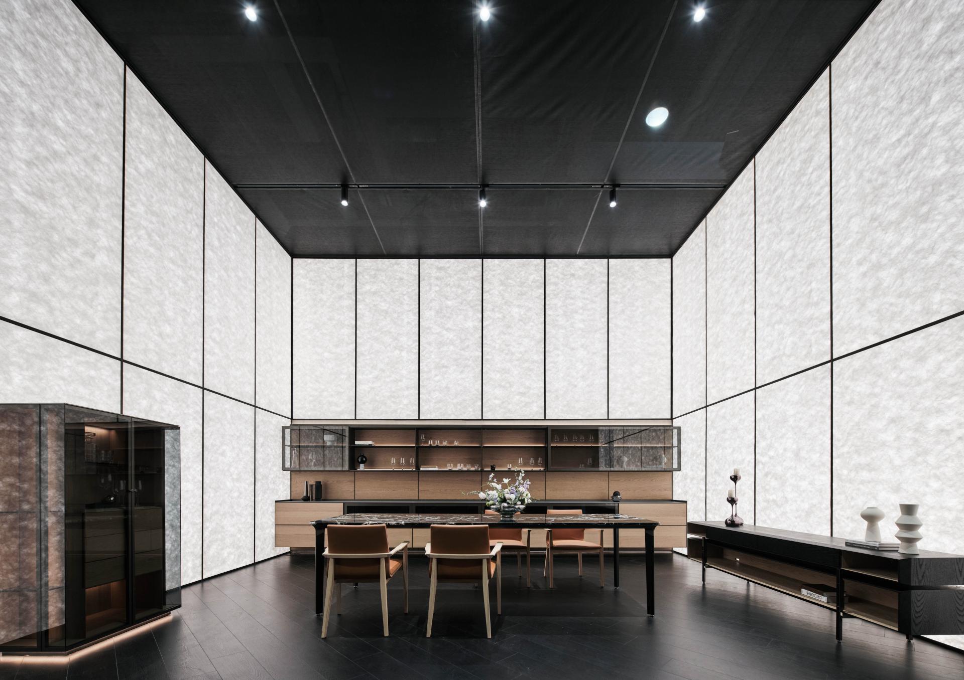 London Design Awards Winner - Flexible frame system