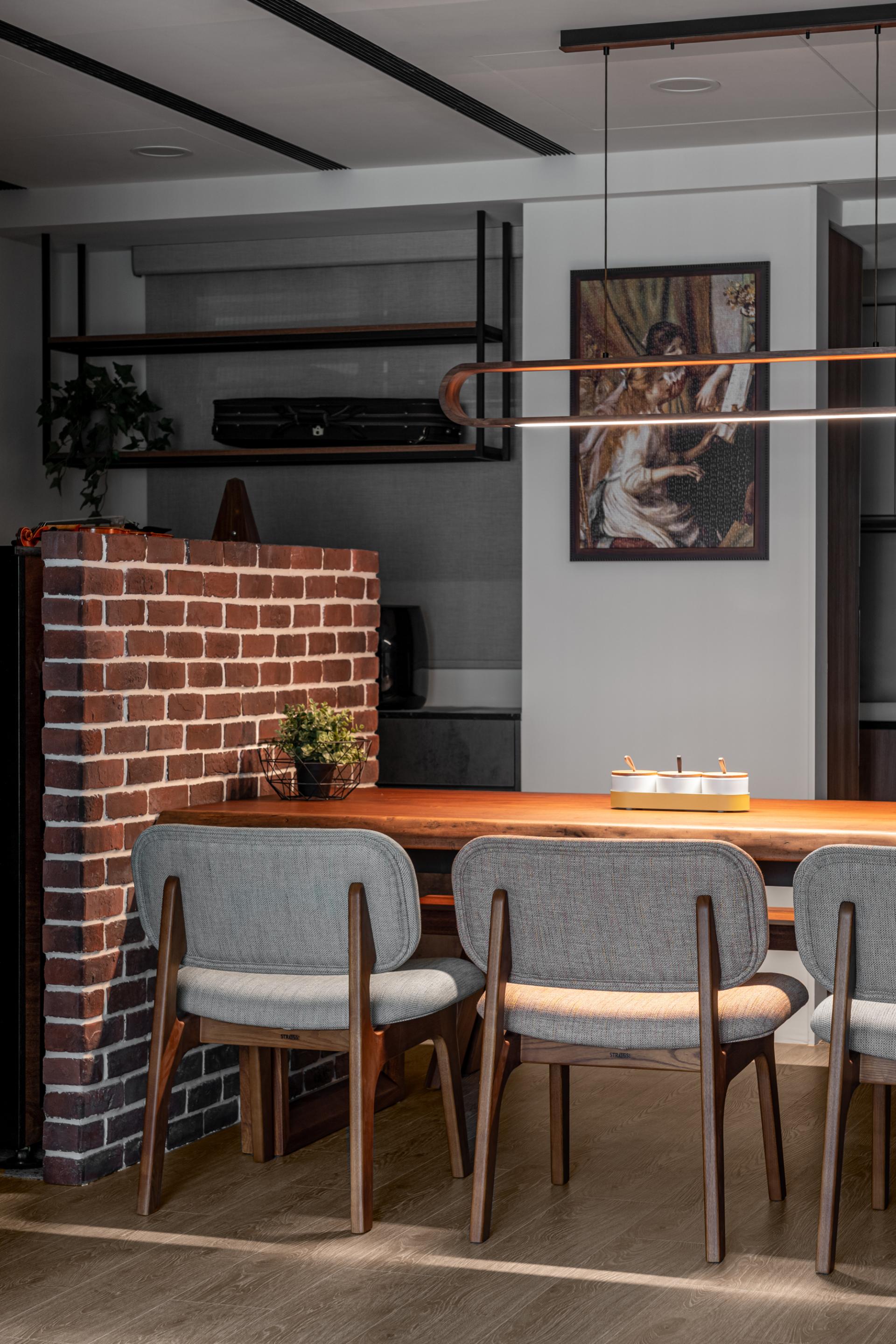 London Design Awards Winner - Lang Lang