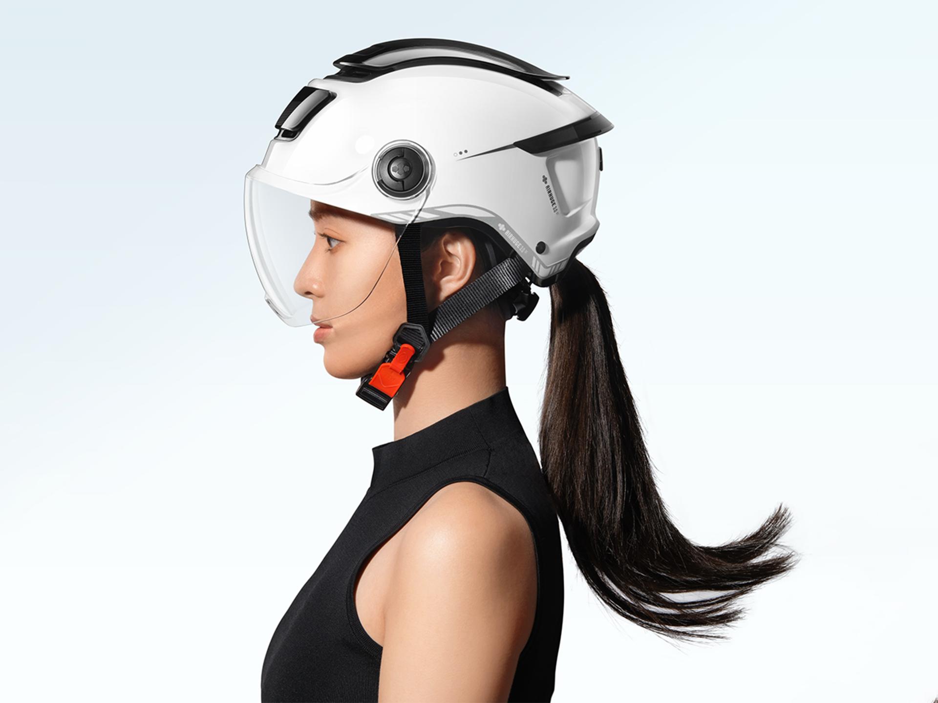 London Design Awards Winner - Bibee Ventix 2 Helmet