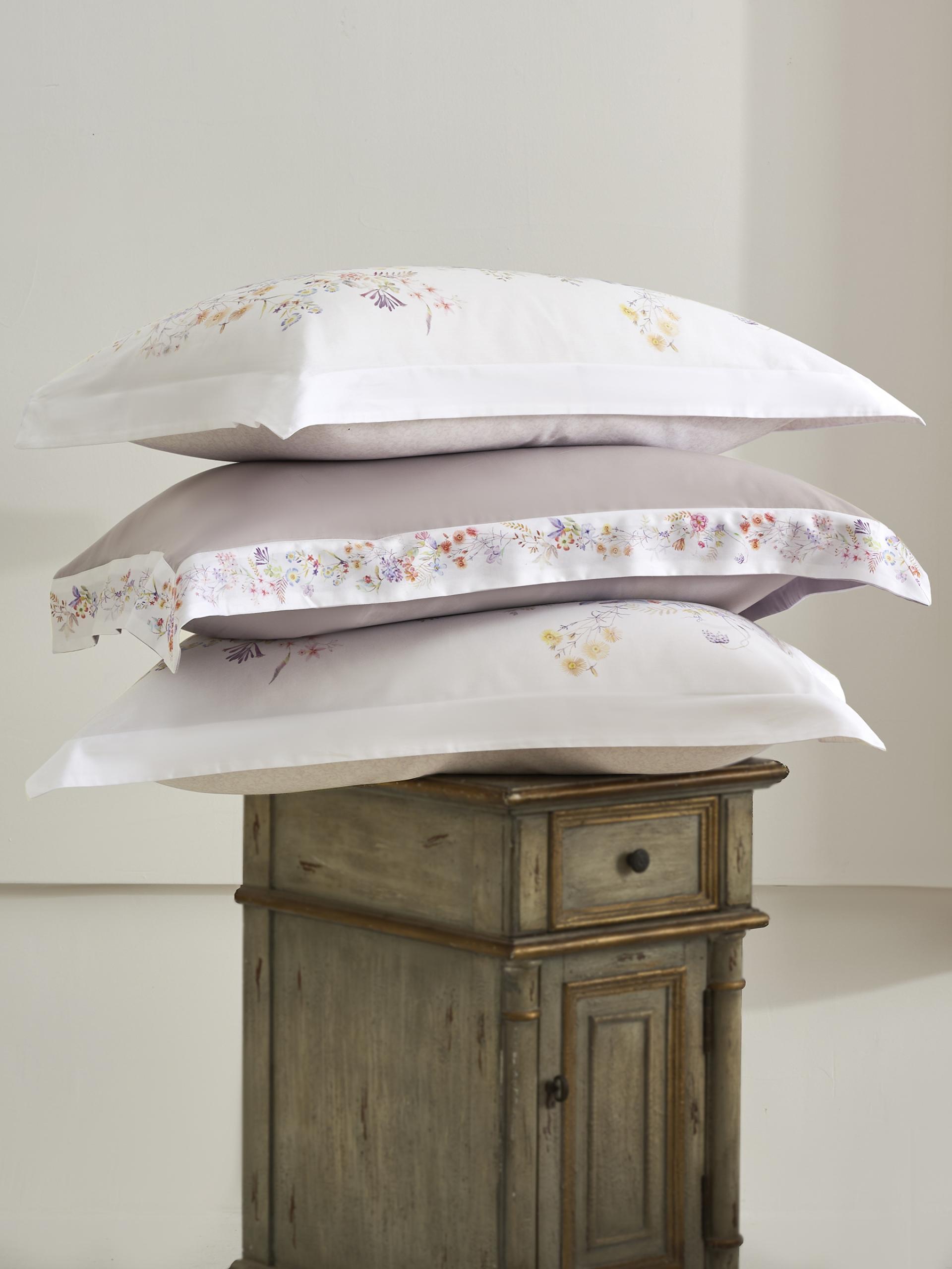 London Design Awards Winner - Libon Camellia • Waterlight Cotton - Dreamy