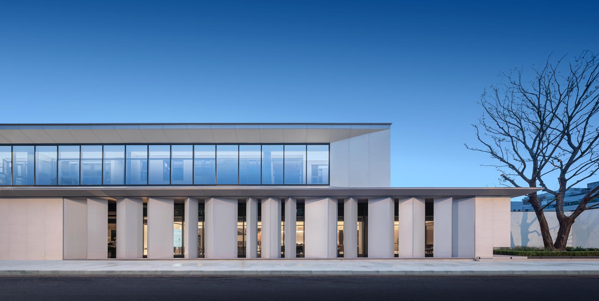 London Design Awards Winner - GRACE MING Marketing Center