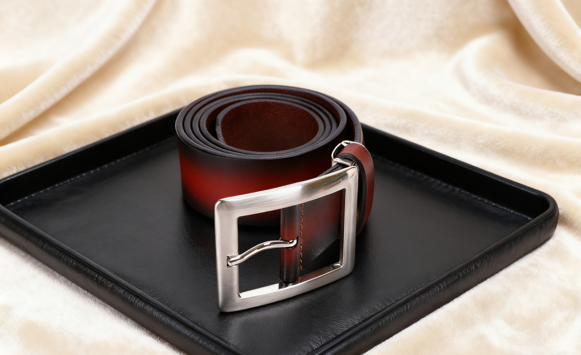 London Design Awards Winner - Men’s Full-Grain Leather Belt—Classic Elegance & Durability