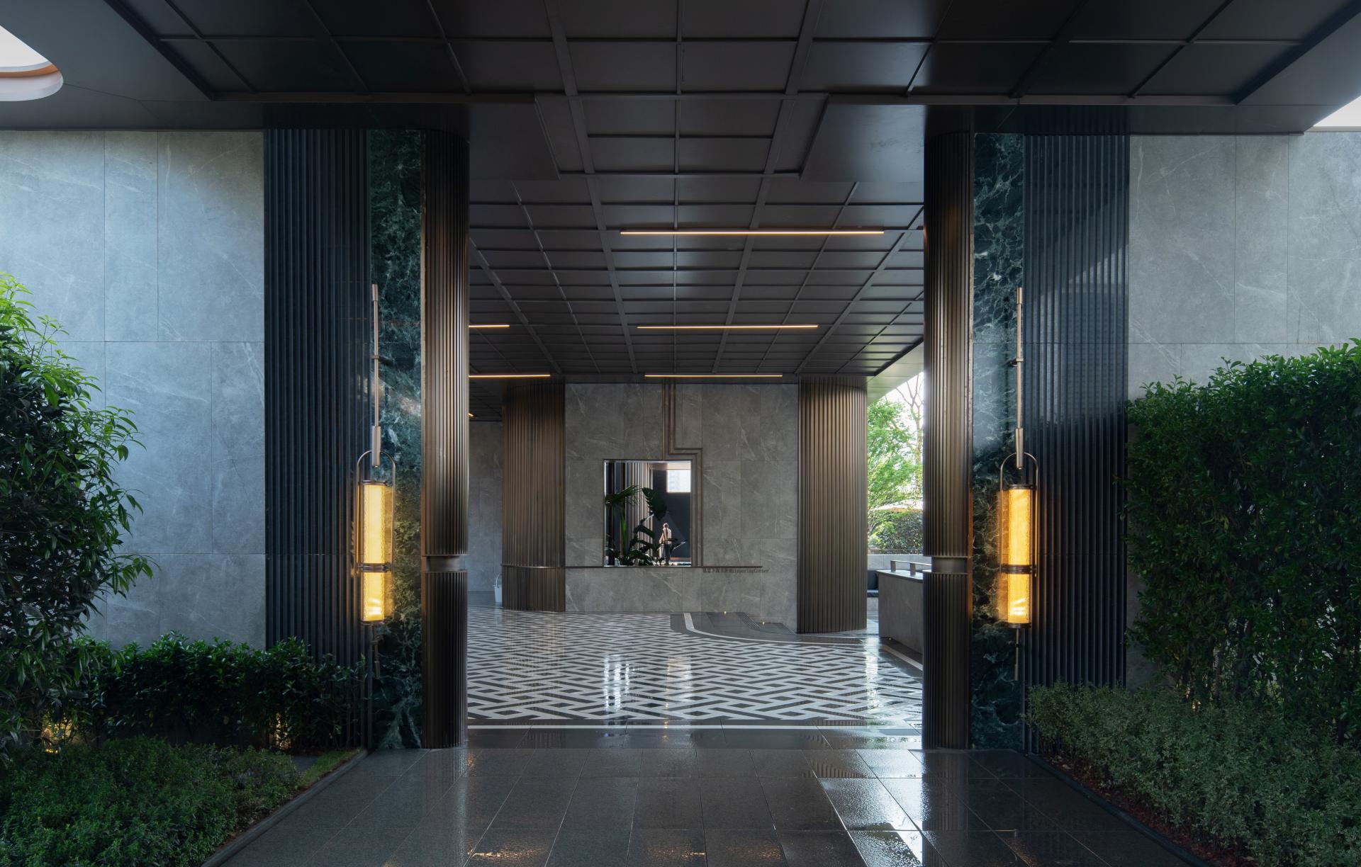 London Design Awards Winner - YUEXIU GLORIOUS LUXE