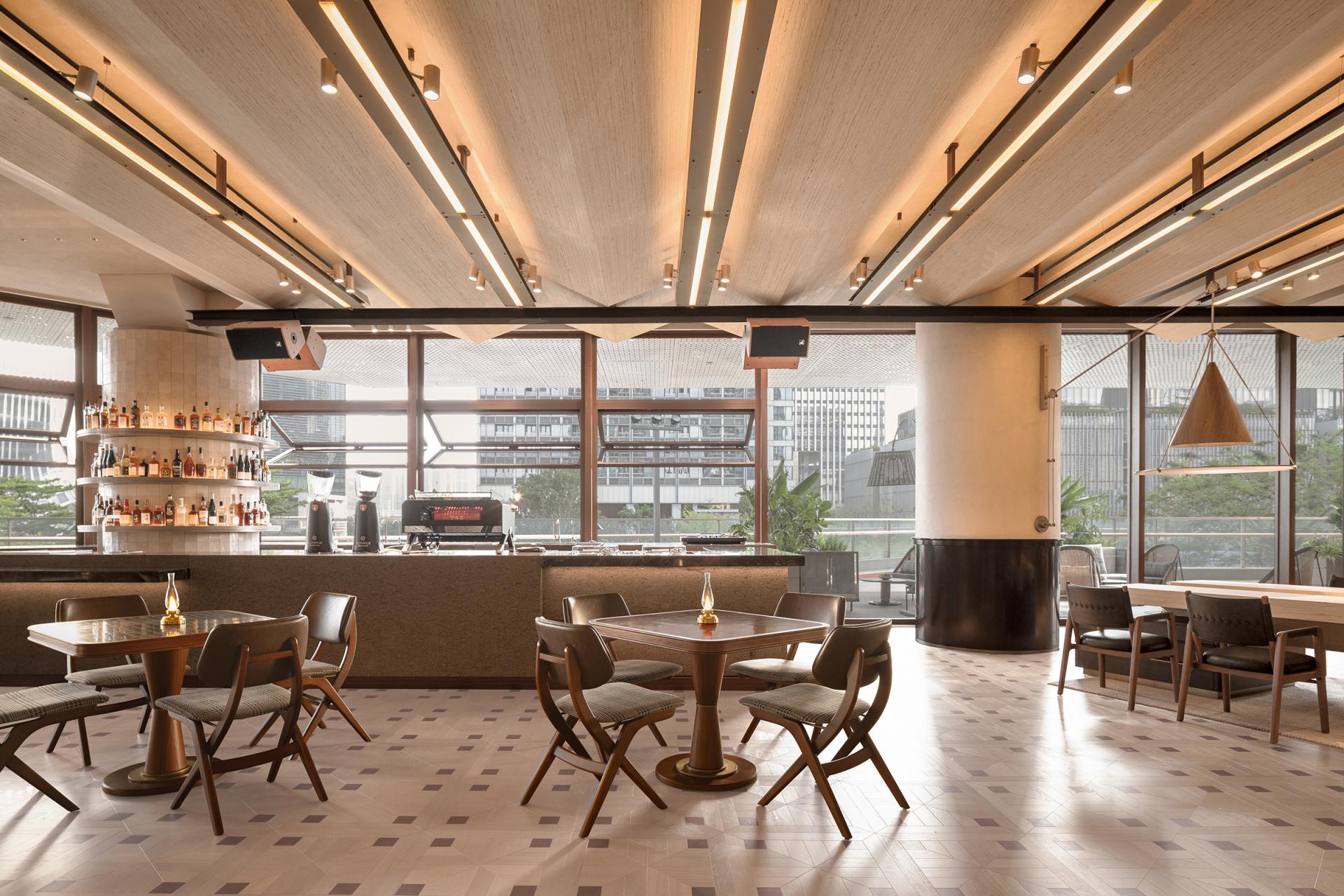 London Design Awards Winner - FREE -TRADE COMMERCIAL EXHIBITION CENTER