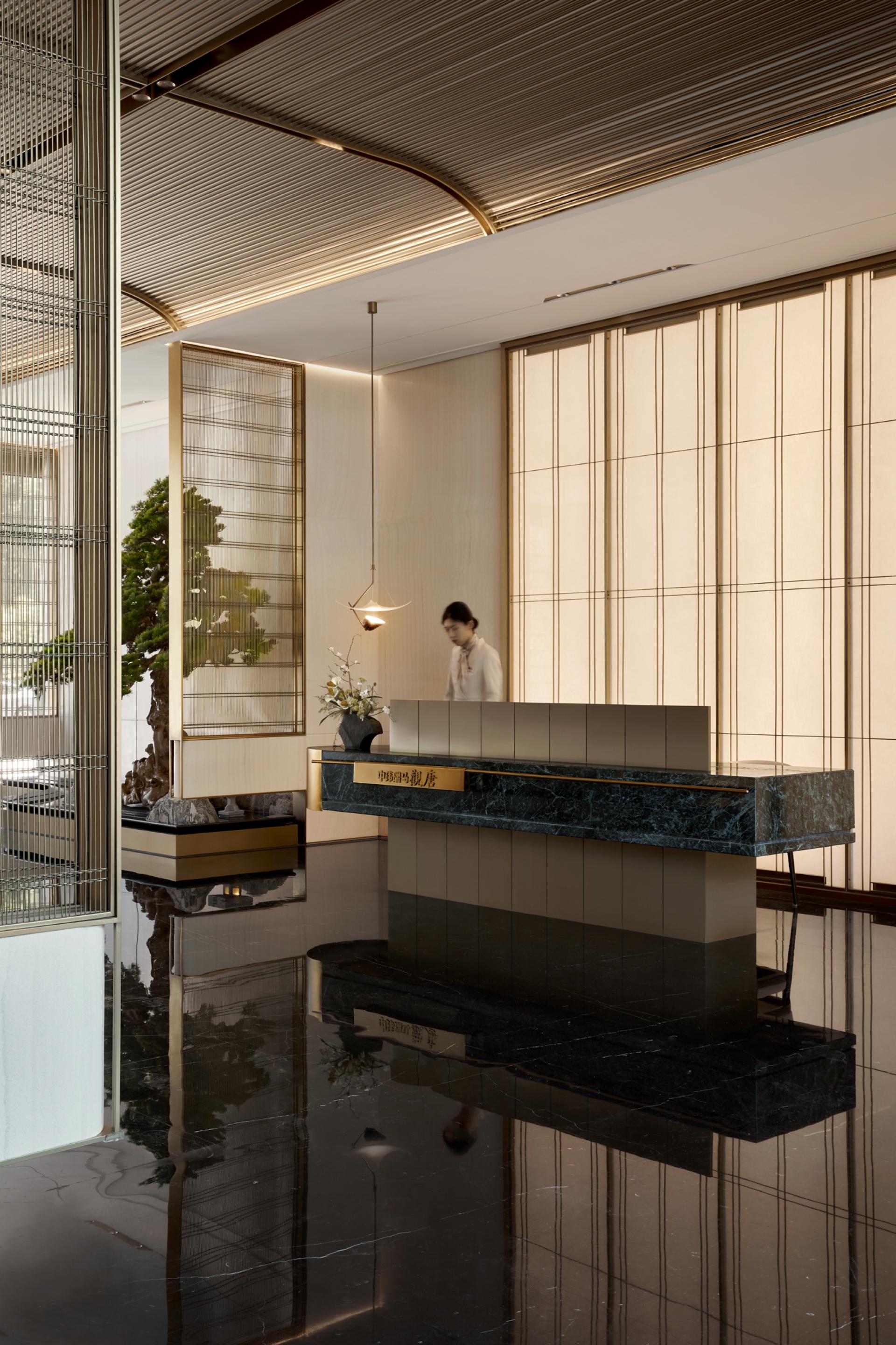 London Design Awards Winner - GUAN TANG