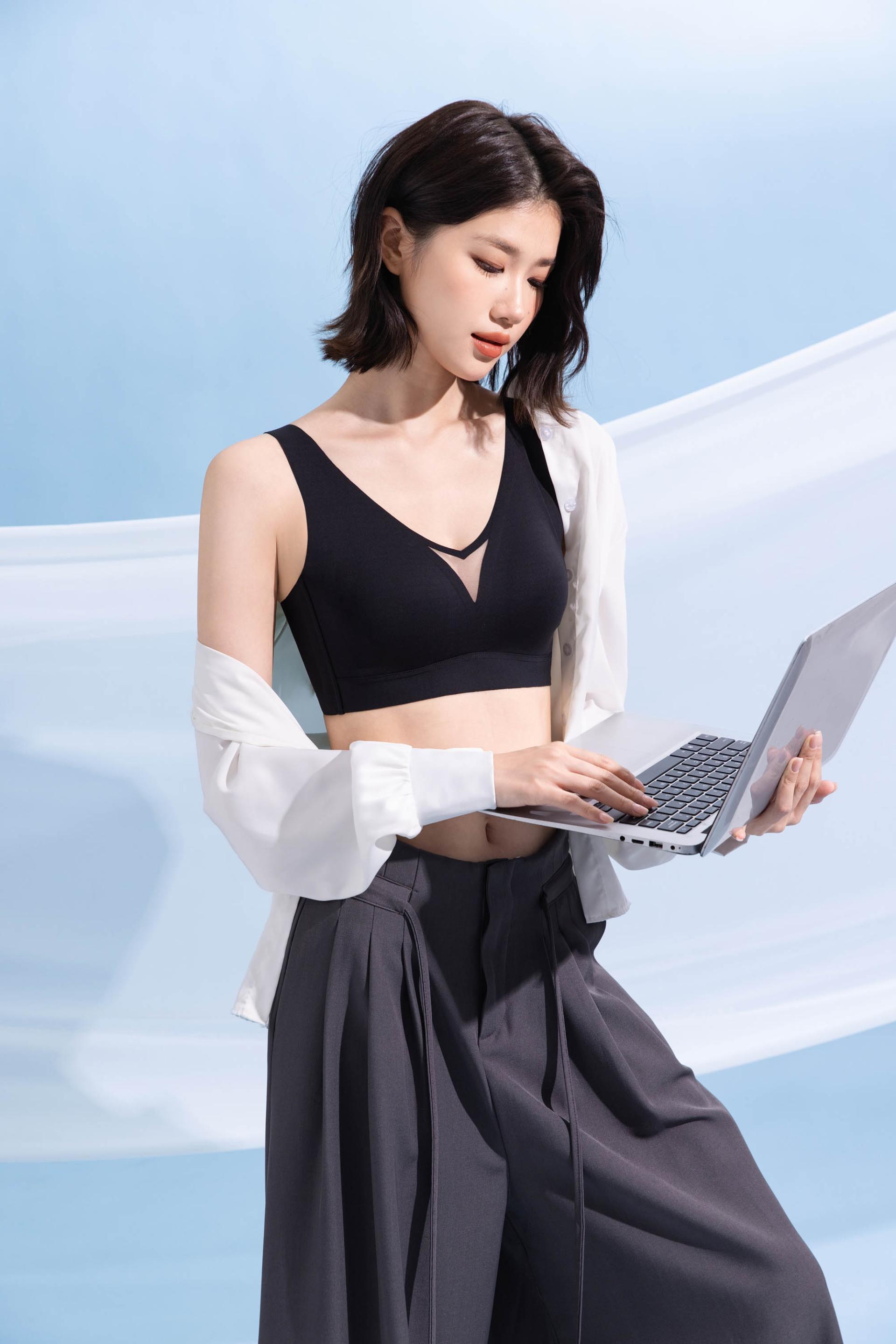 London Design Awards Winner - Airy & Sculptured Beauty Bra