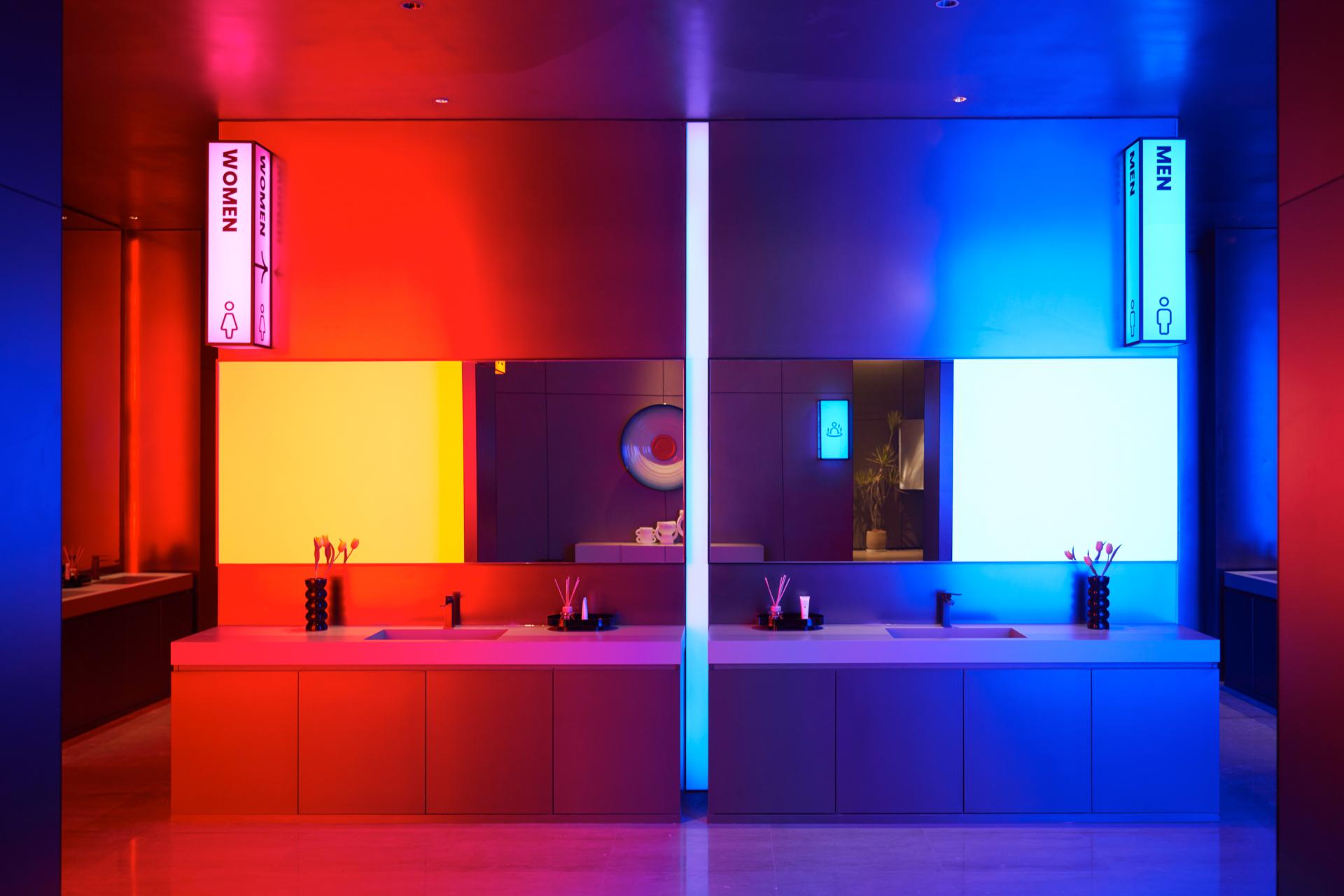 London Design Awards Winner - Shanghai Shuiguo Tangquan Life (Wujiaochang Store)