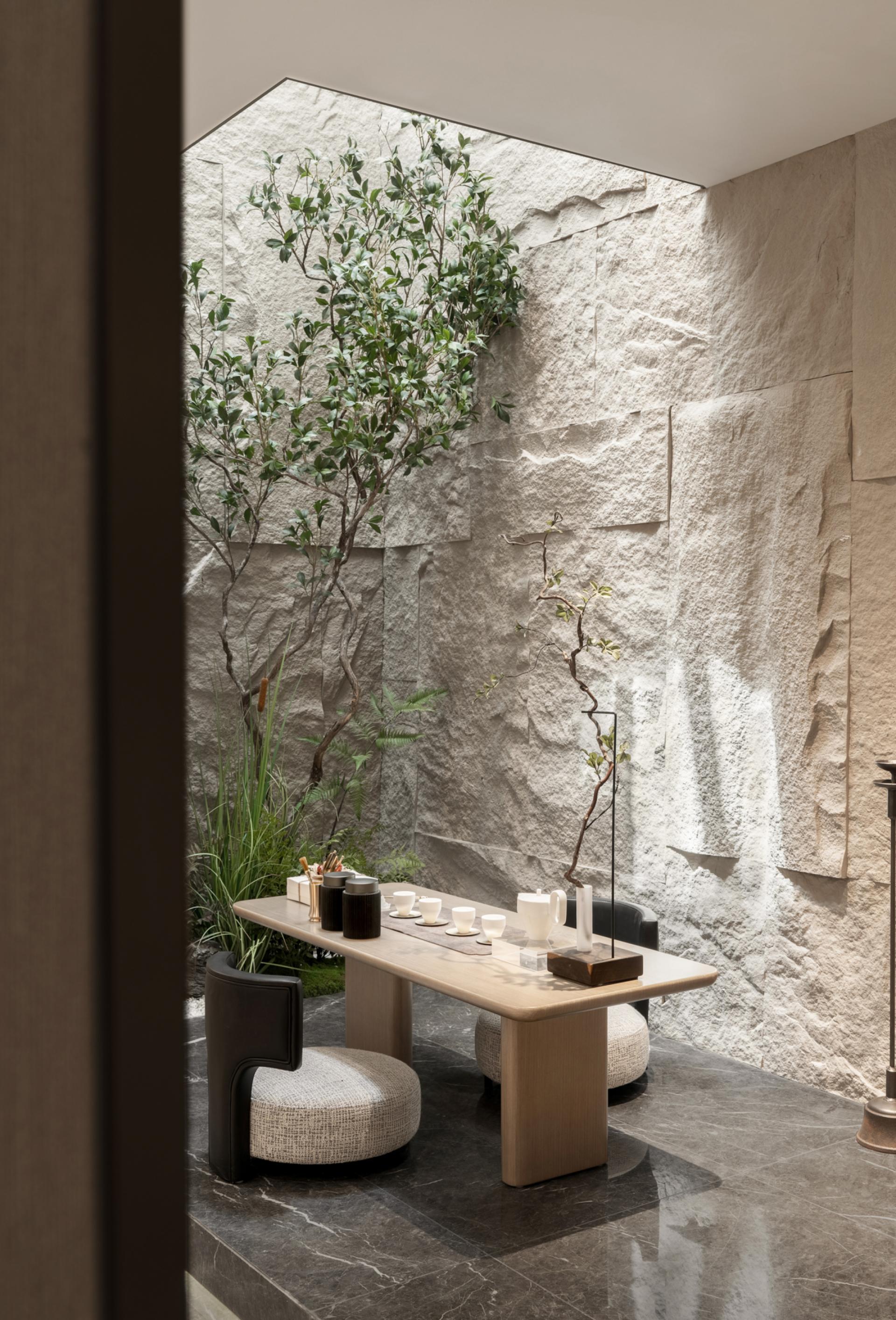 London Design Awards Winner - Huayuan Kunlun Verse Model Room