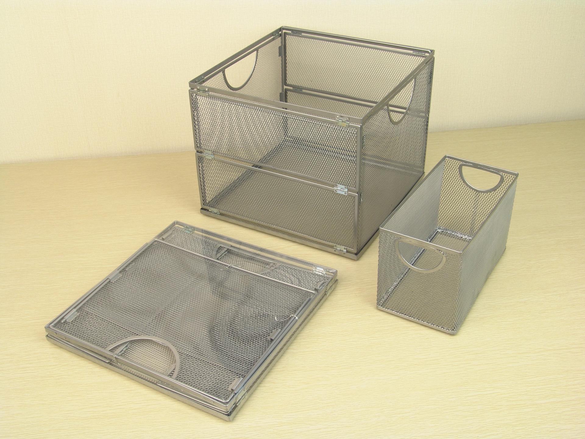 London Design Awards Winner - Metal Container