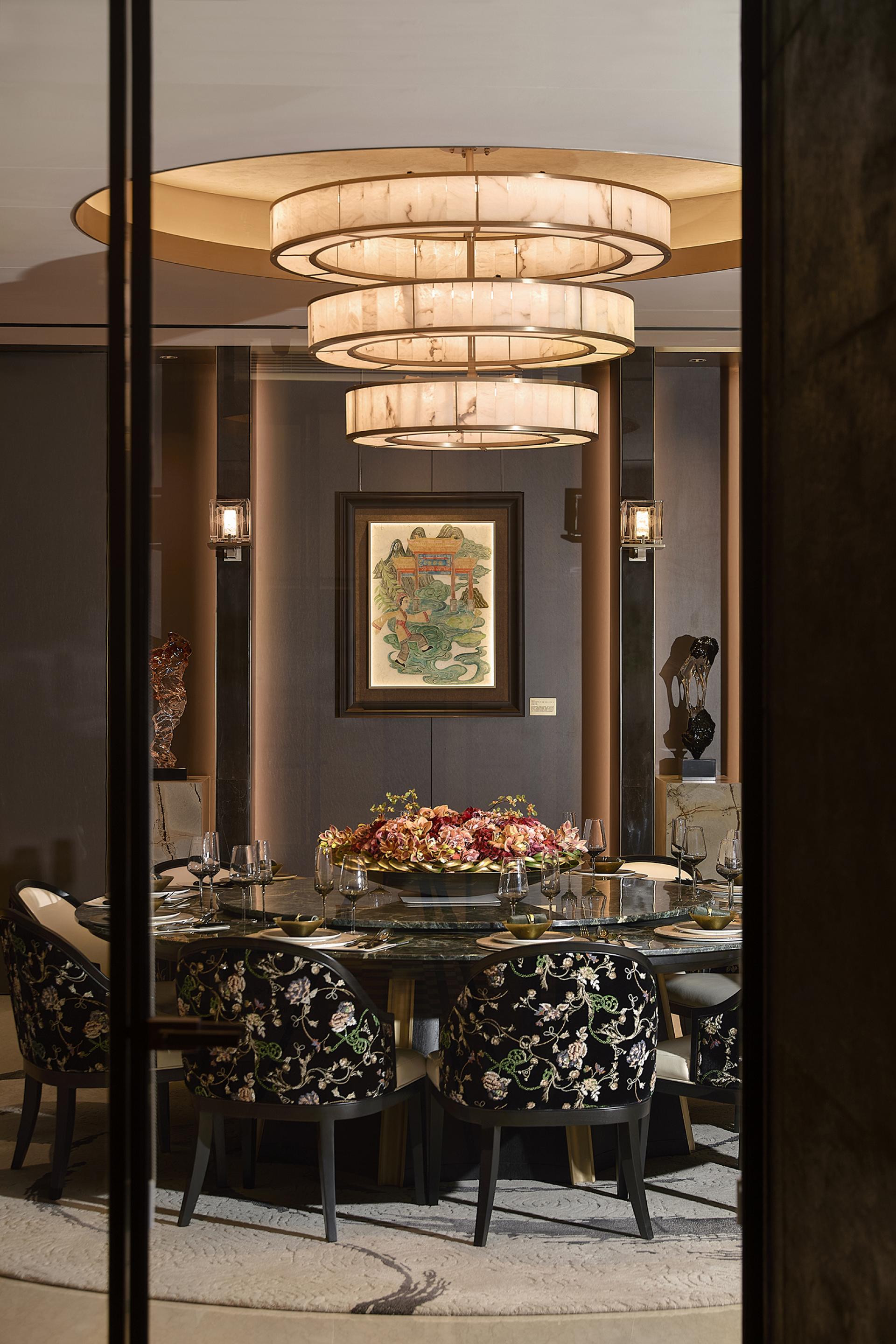 London Design Awards Winner - GENTING THE AURORA