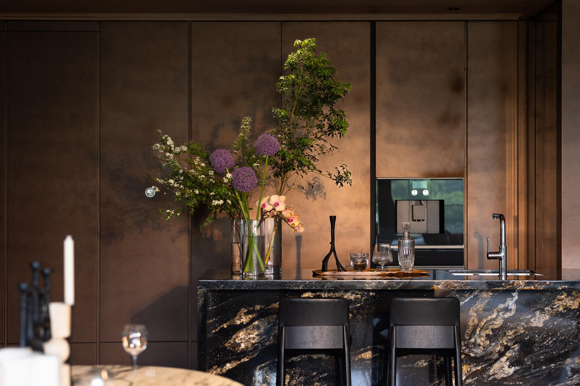 London Design Awards Winner - HERMIT MANSION 235 SAMPLE ROOM