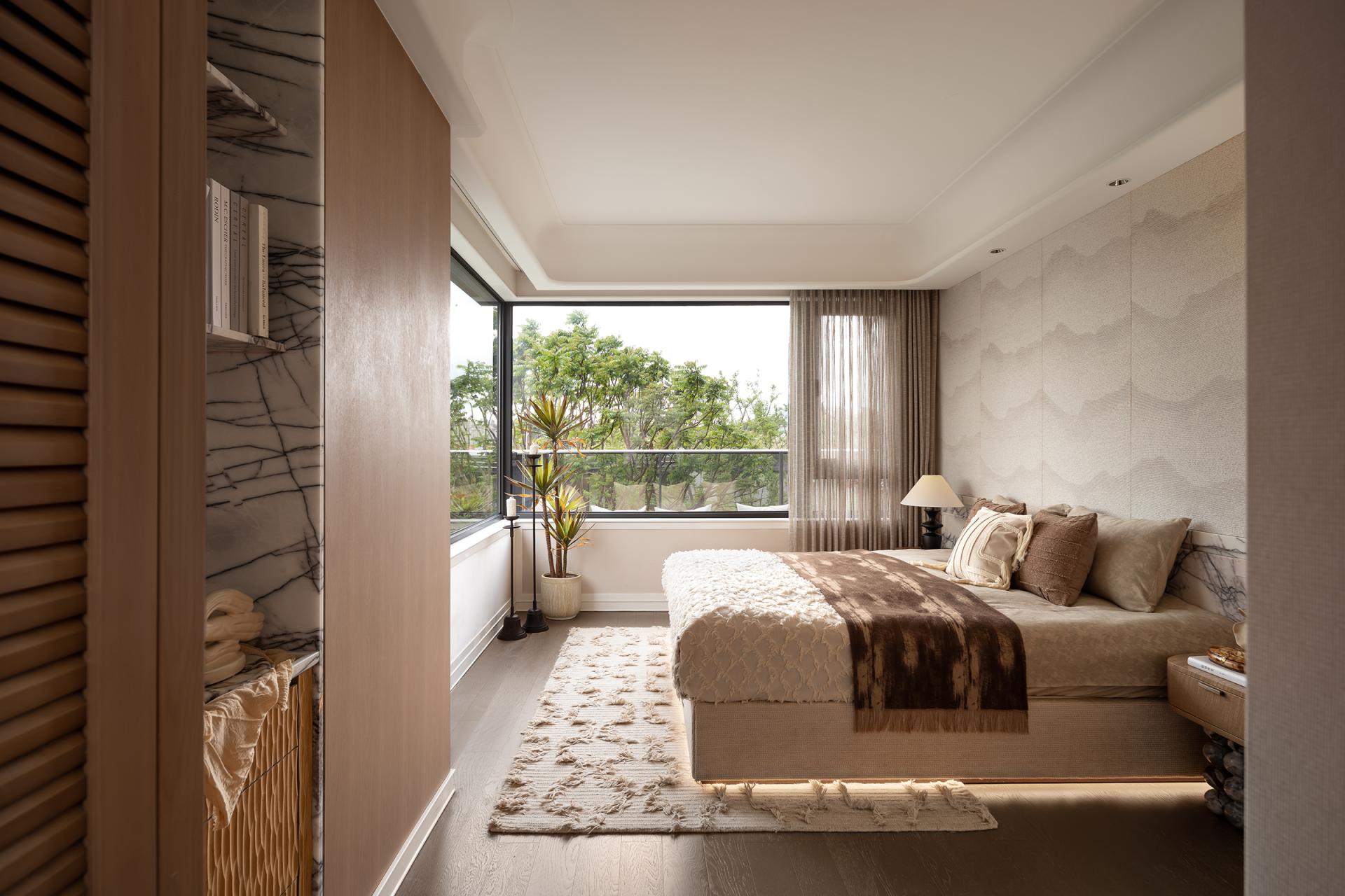 London Design Awards Winner - Central Throne Model Room