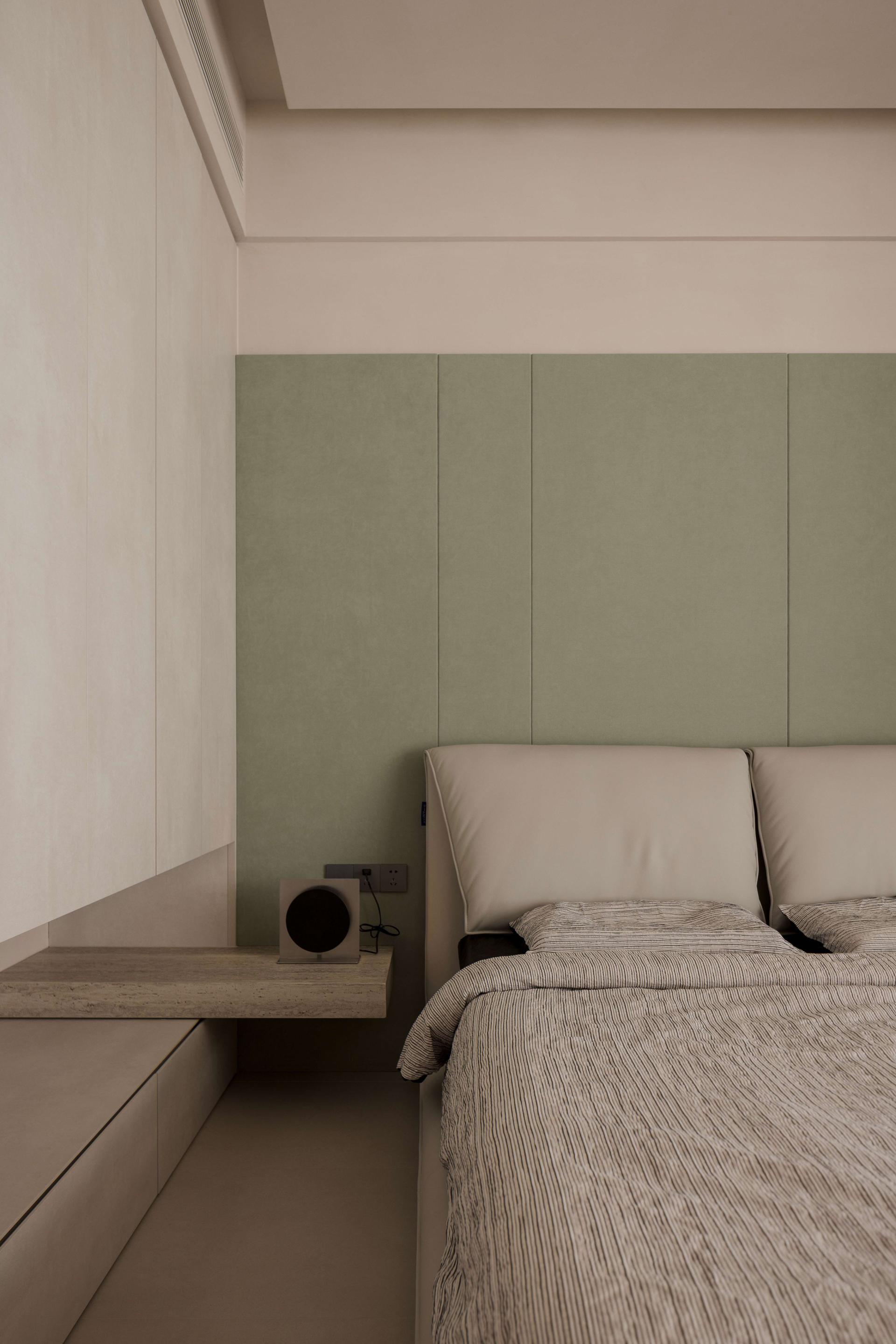 London Design Awards Winner - Poetry of Dwelling: Awakening Within Earth-Tone Realms