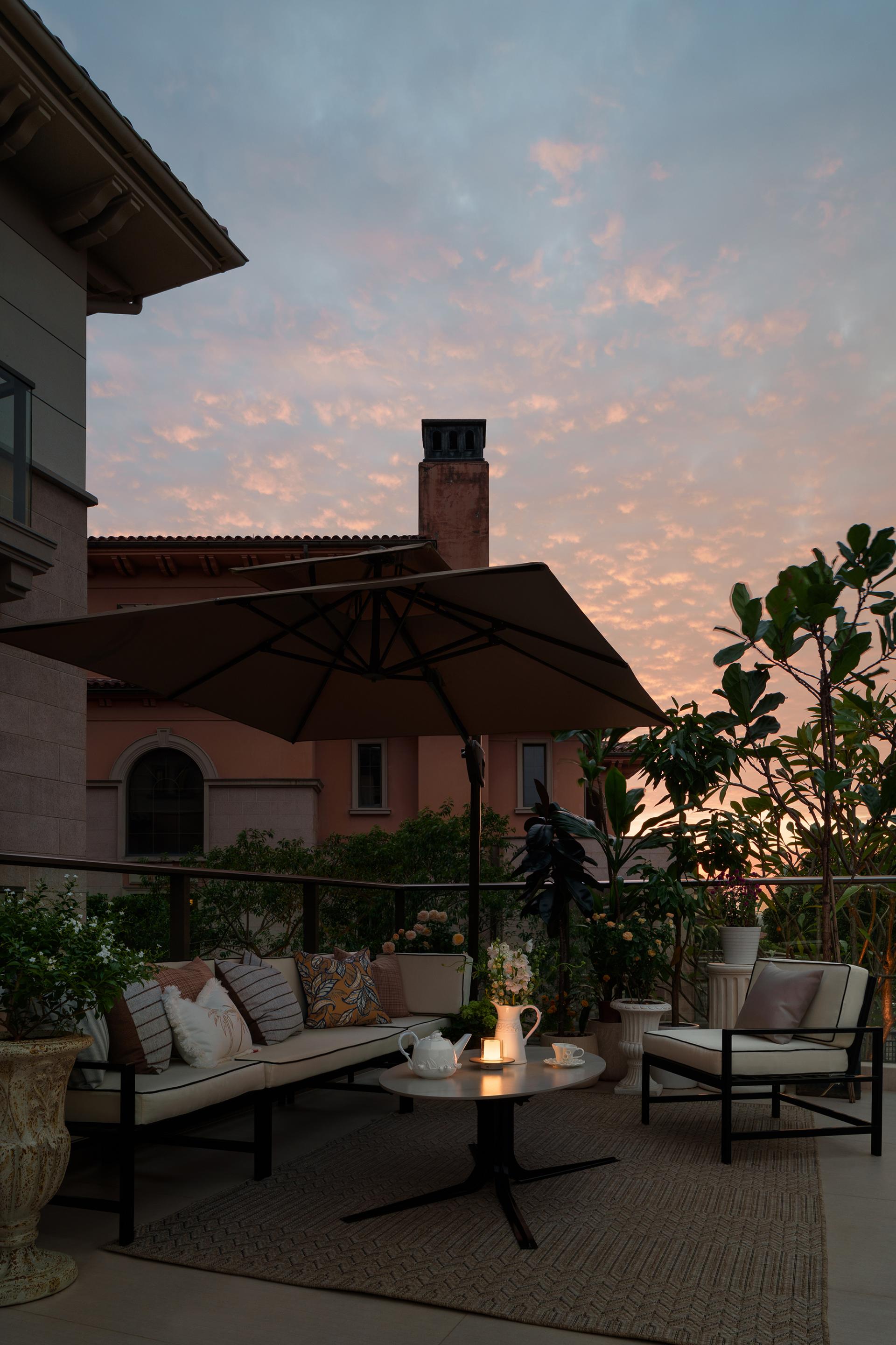 London Design Awards Winner - POLY YARD CLOUD Mansion Villa No.127 | Yunman Manor 