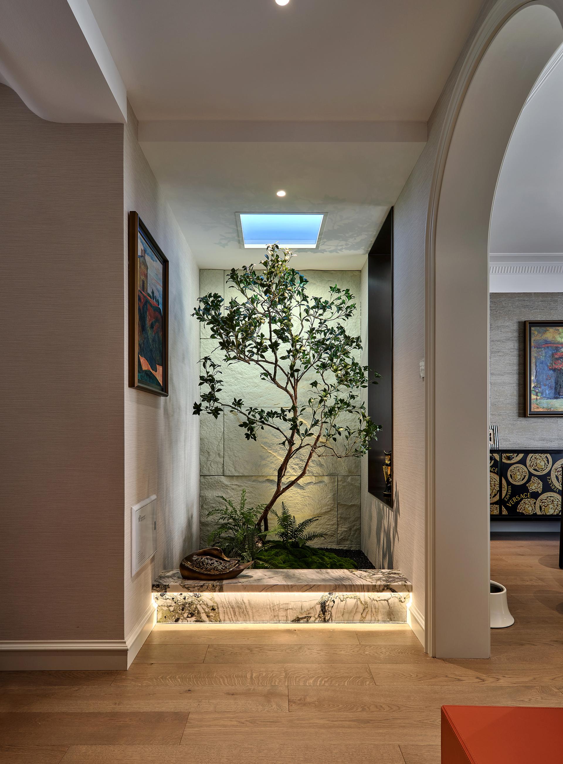 London Design Awards Winner - One Majesty