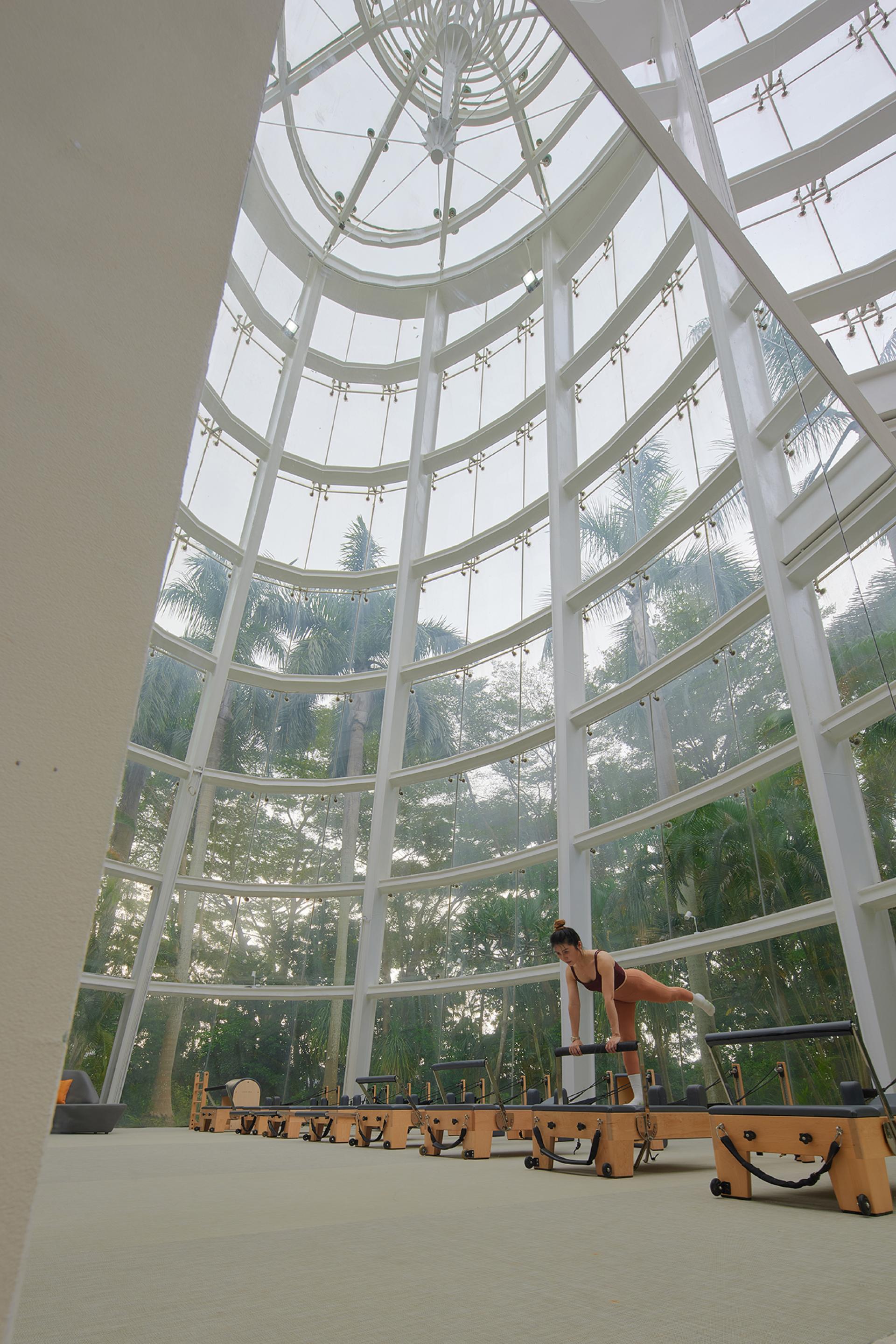 London Design Awards Winner - Royalty Science Fitness Center