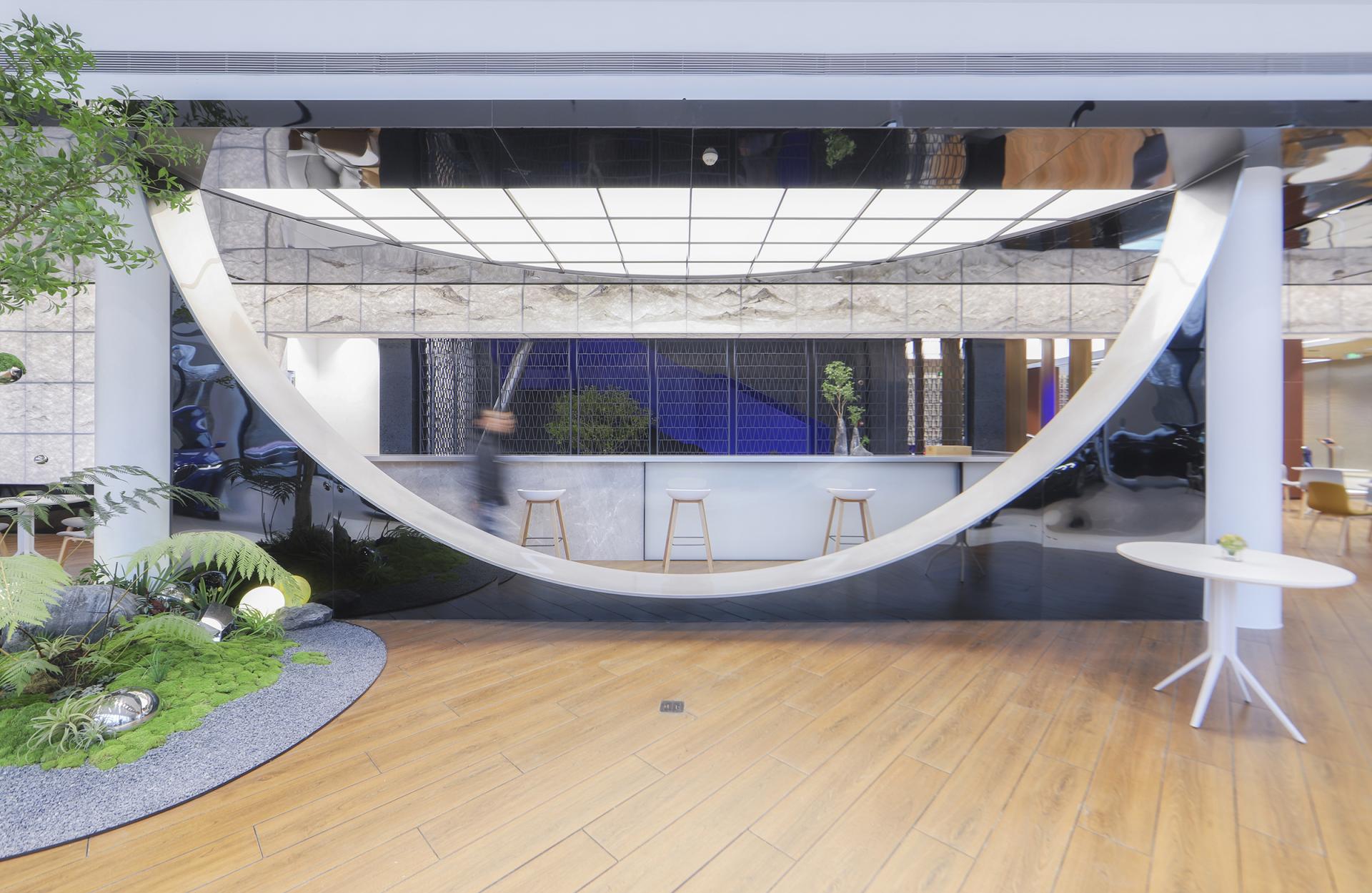 London Design Awards Winner - Beijing Jingbaohang BMW 4S Showroom