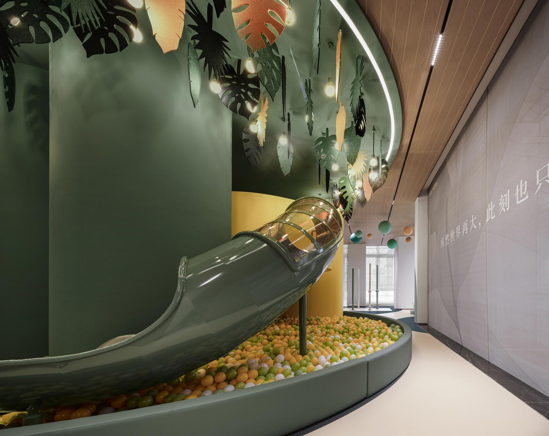 London Design Awards Winner - Zhongtian Infinite Elevated Space