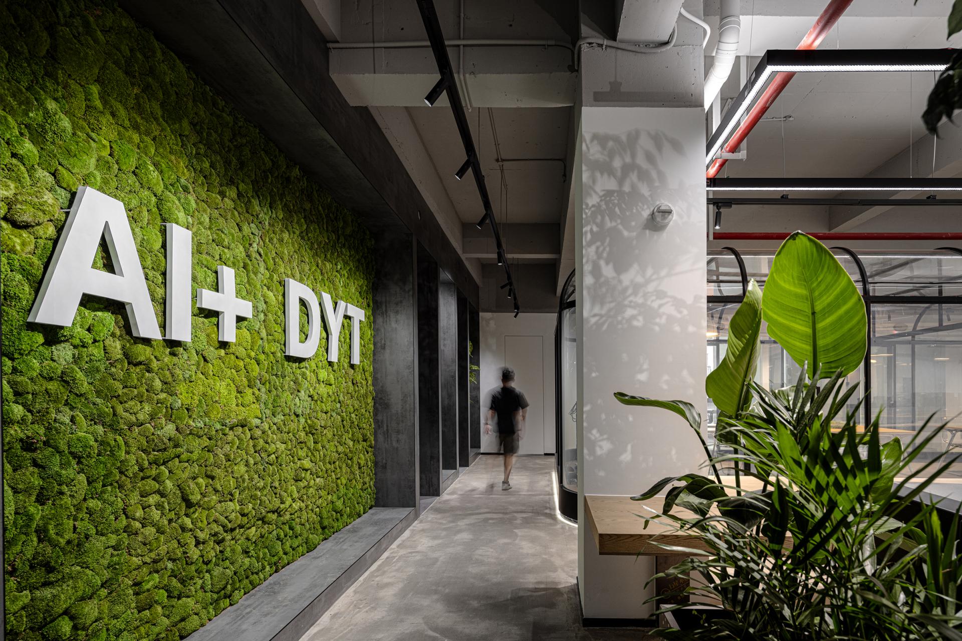 London Design Awards Winner - DianYiTong Corporate Headquarters