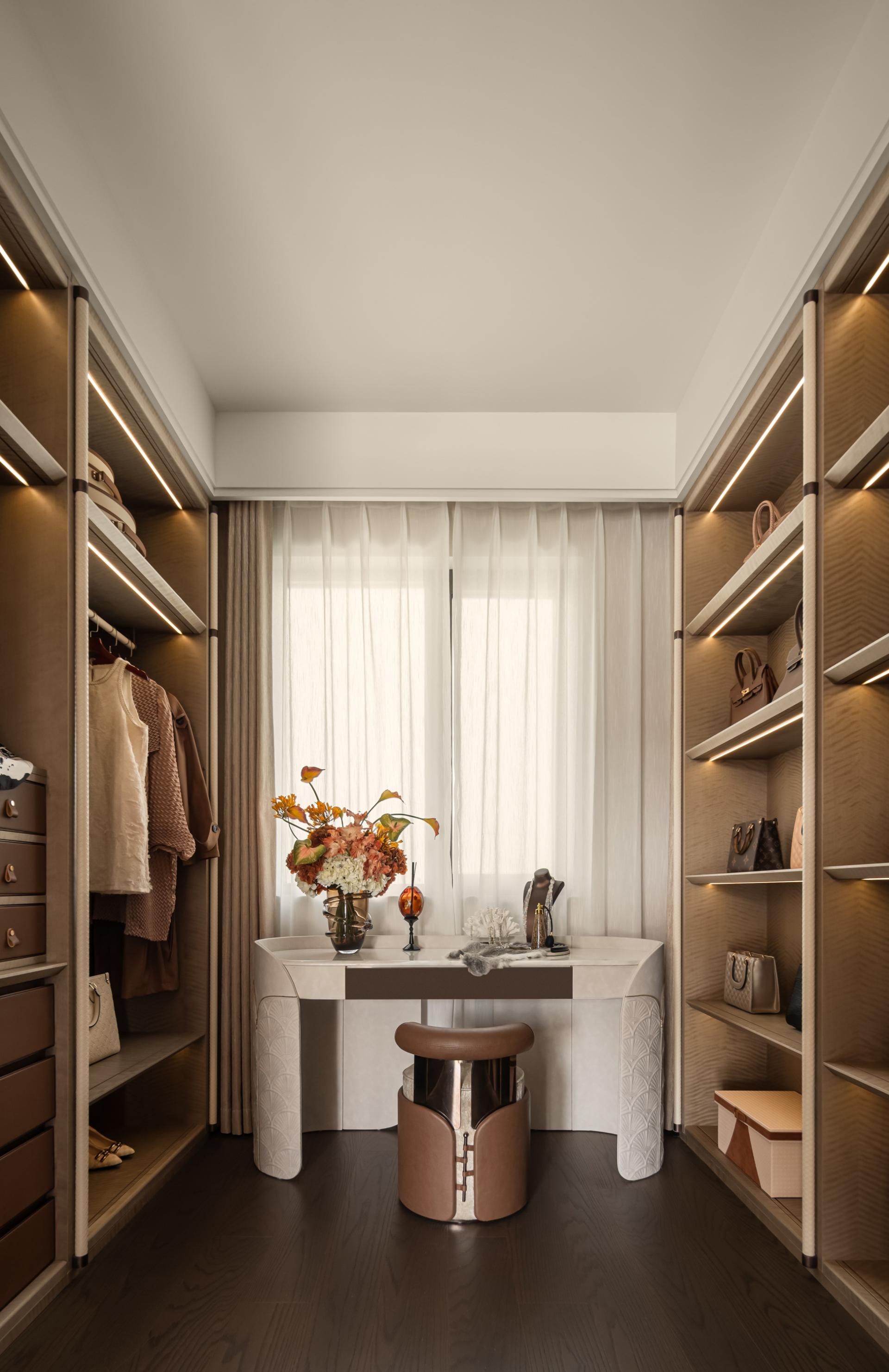 London Design Awards Winner - Poly Jinan Yunshang Jingyu 180 Unit Type