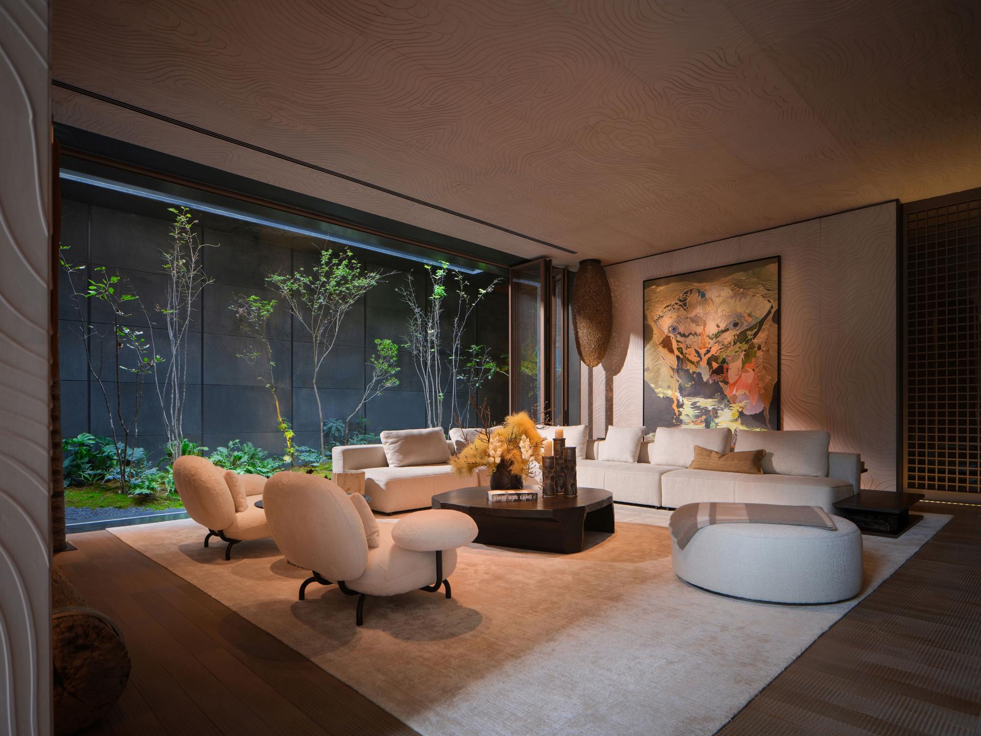 London Design Awards Winner - COURTYARD COLLECTION