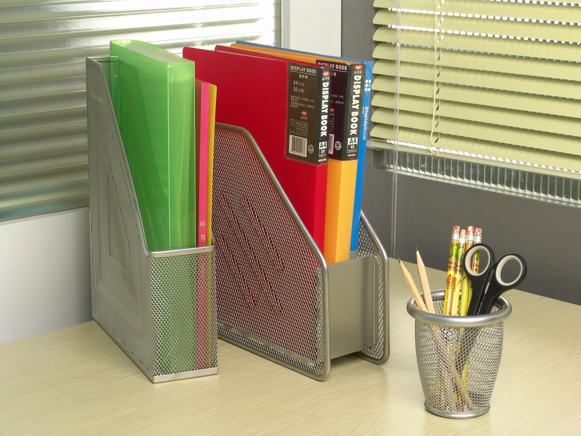 London Design Awards Winner - Metal Container
