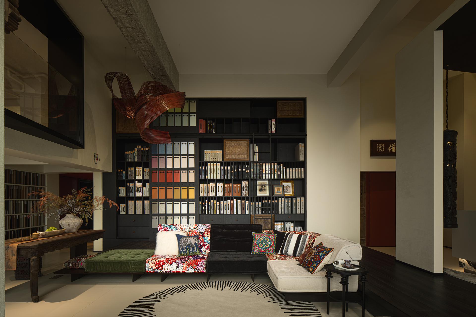 London Design Awards Winner - Lingoal Design Office