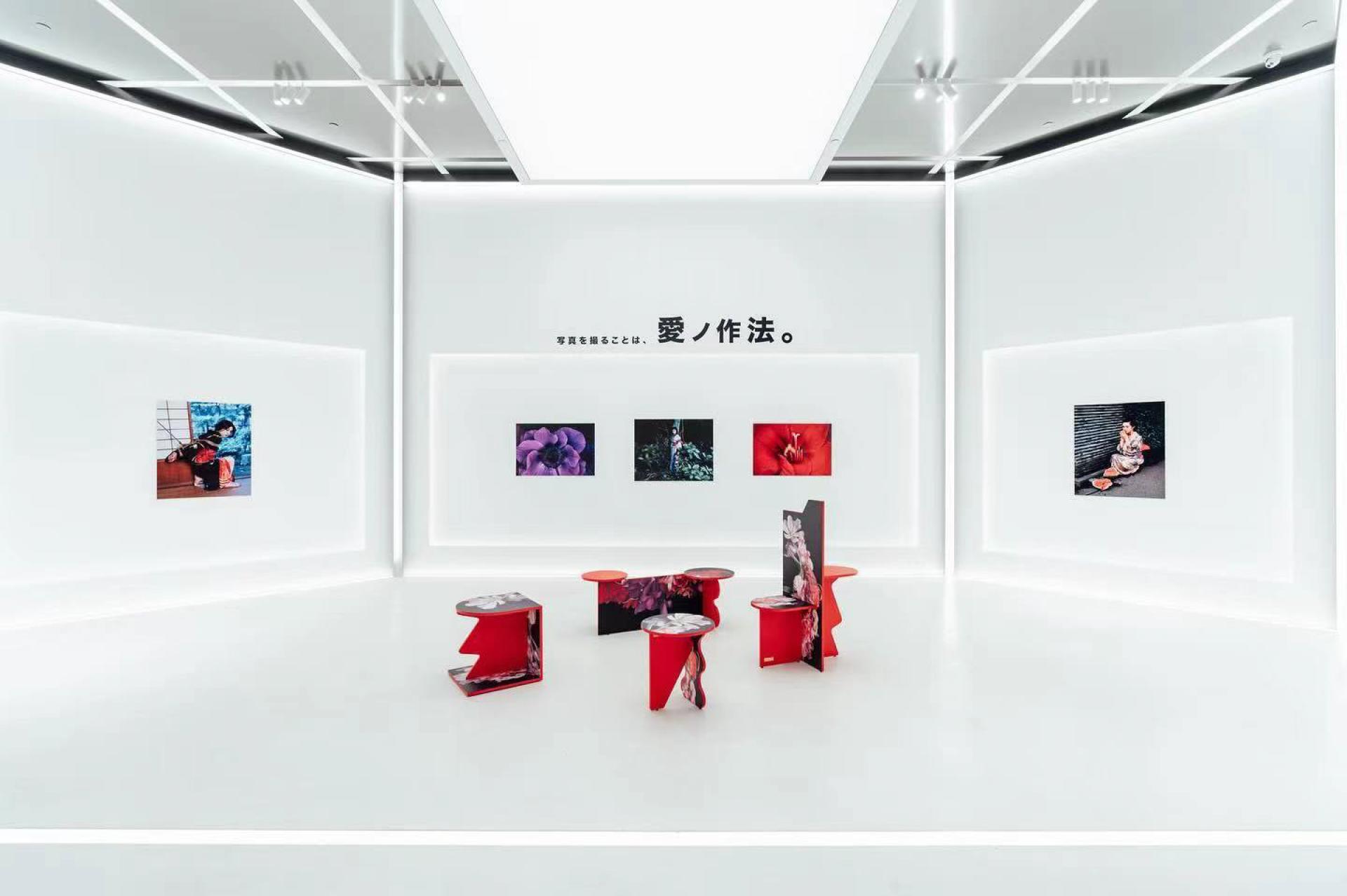 London Design Awards Winner - ARTOX X Nobuyoshi Araki's Assembly Furniture Set