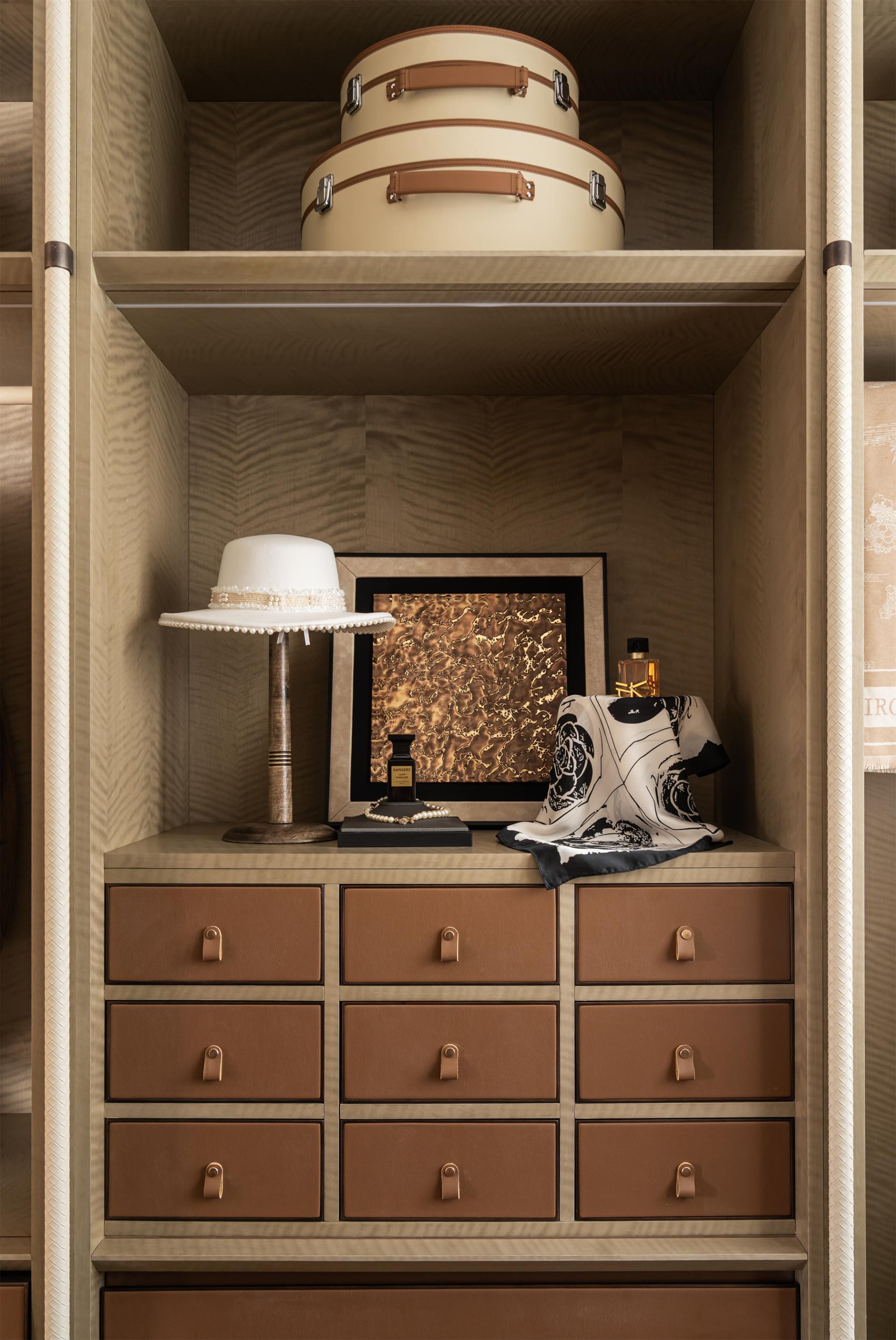 London Design Awards Winner - Poly Jinan Yunshang Jingyu 180 Unit Type