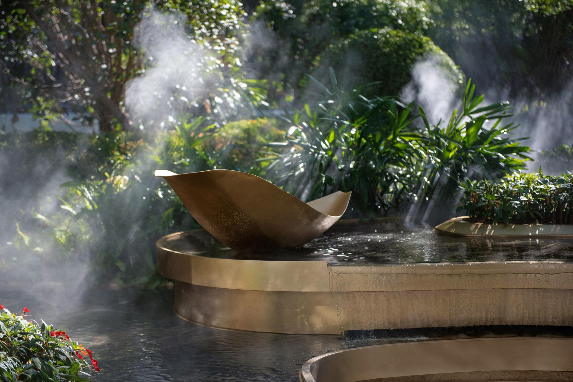 London Design Awards Winner - Luohe Hongcheng · Jiu Pu