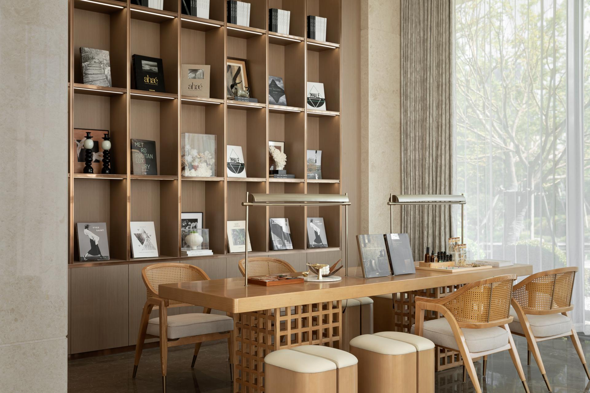 London Design Awards Winner - Lake Shore New Town Sales Office