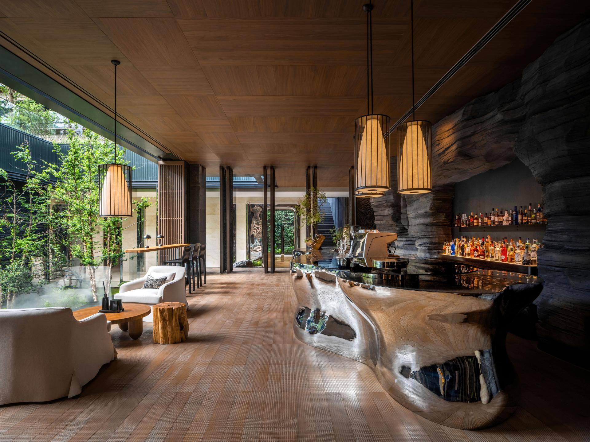 London Design Awards Winner - COURTYARD COLLECTION