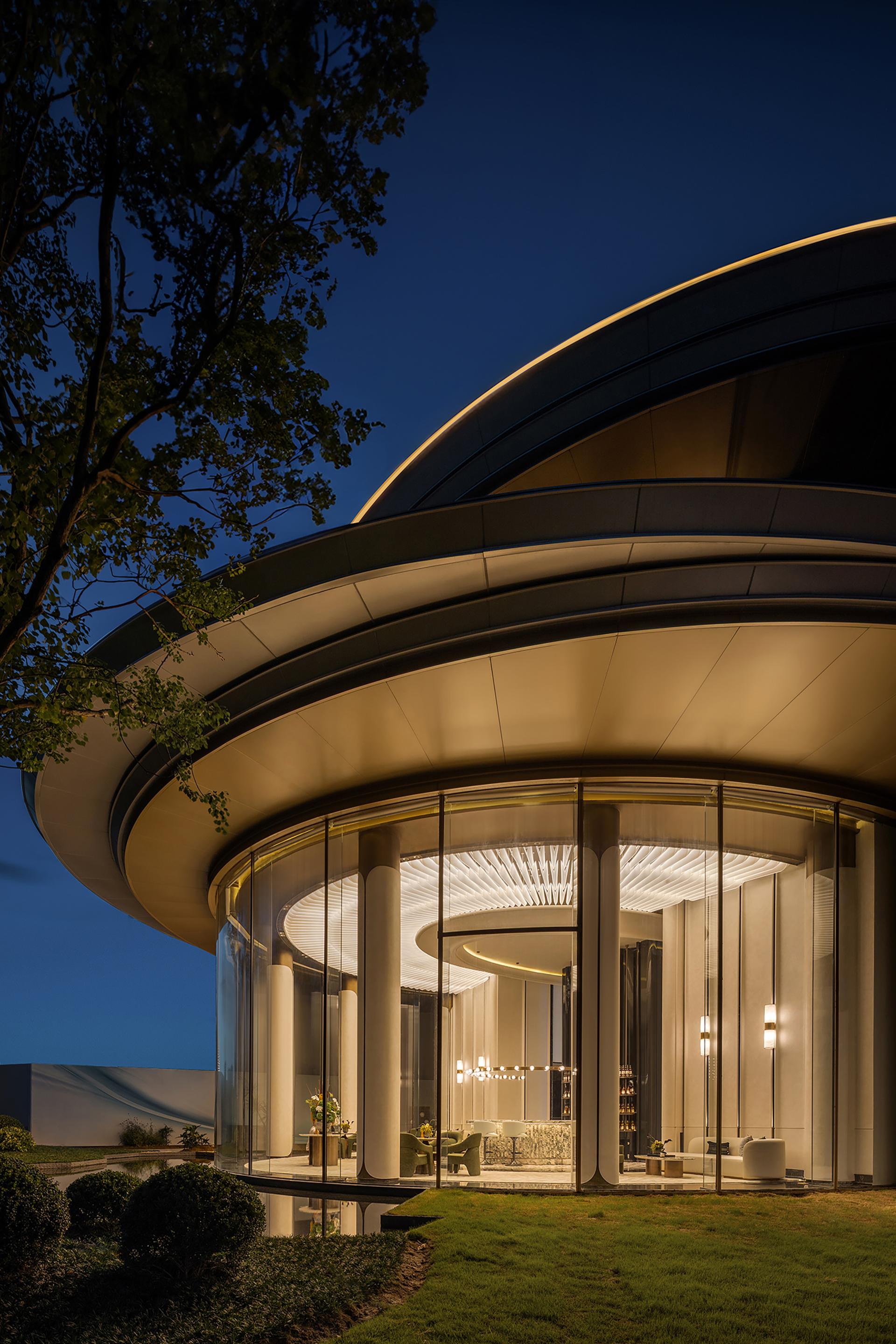 London Design Awards Winner - Shanghai Glow, Oriental Soul