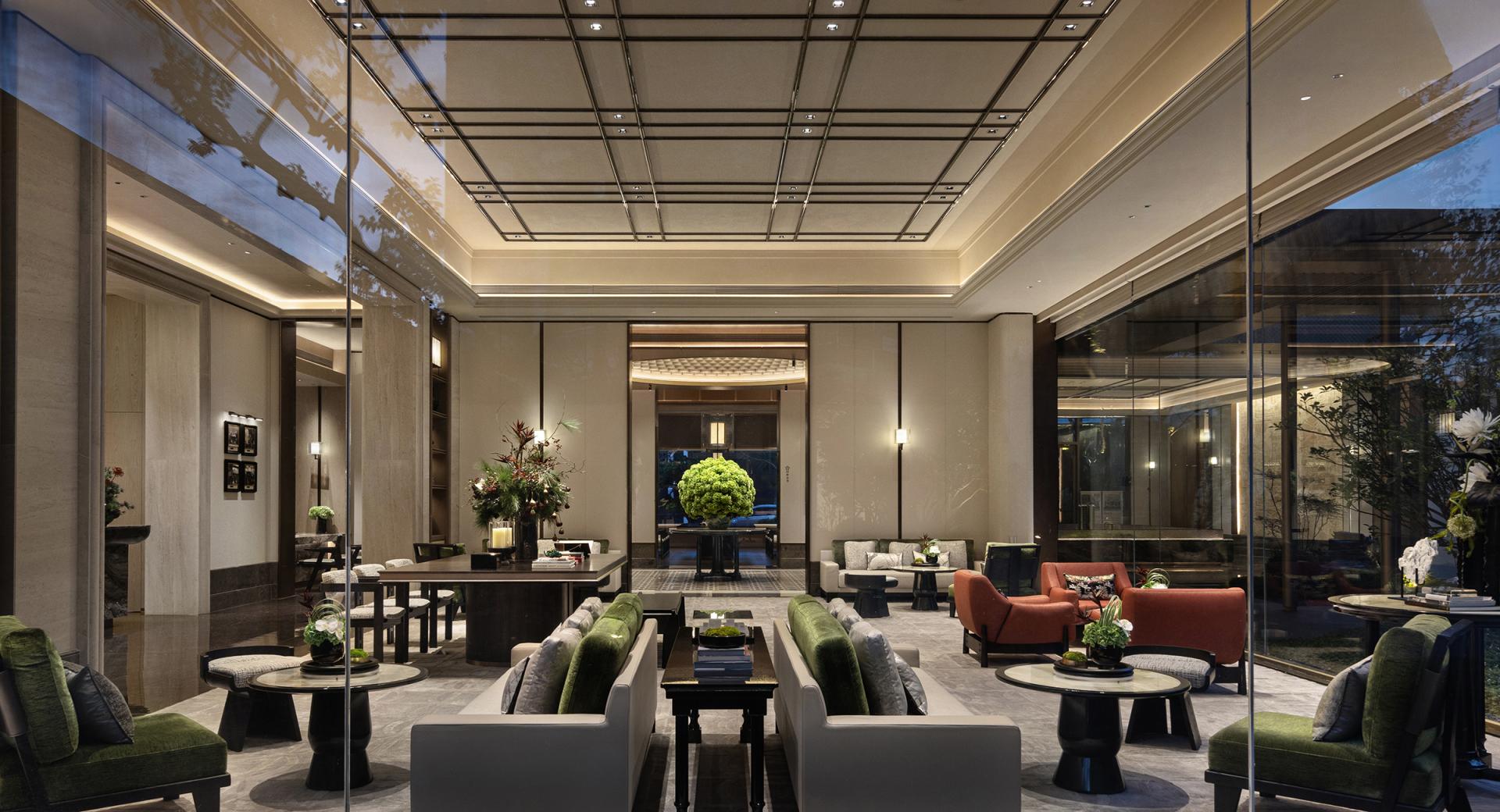 London Design Awards Winner - Panyu Jiaotou Greentown Riverside Mansion
