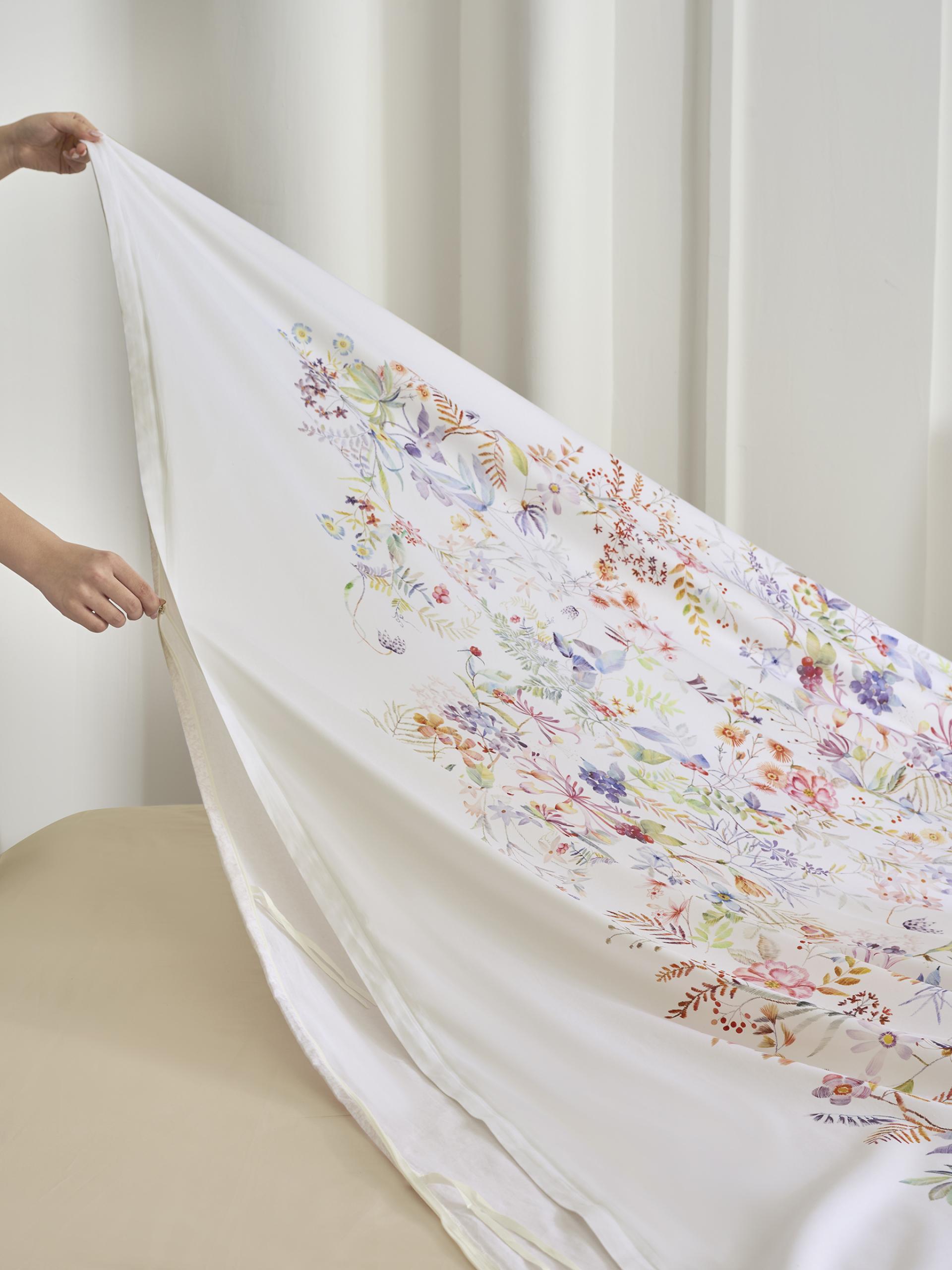 London Design Awards Winner - Libon Camellia • Waterlight Cotton - Dreamy