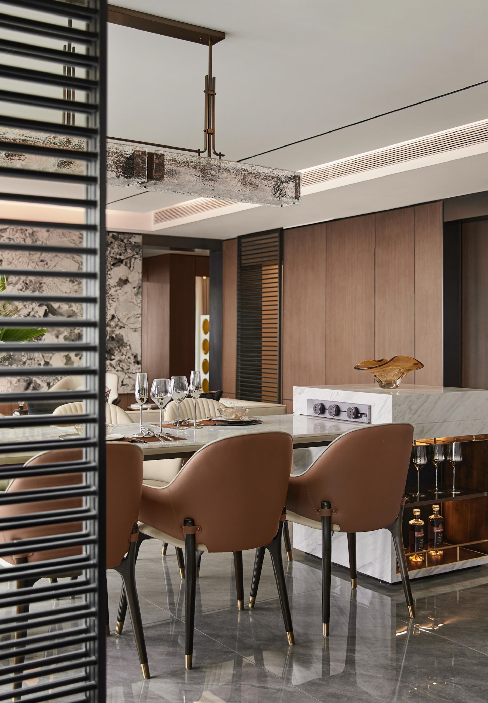 London Design Awards Winner - FULLHILL INTERNATIONAL